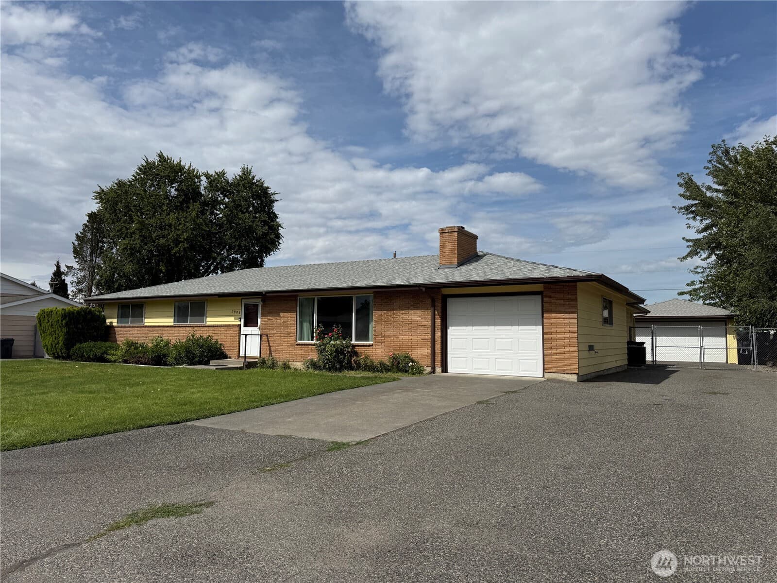 3903 Nixon Street — photo 1