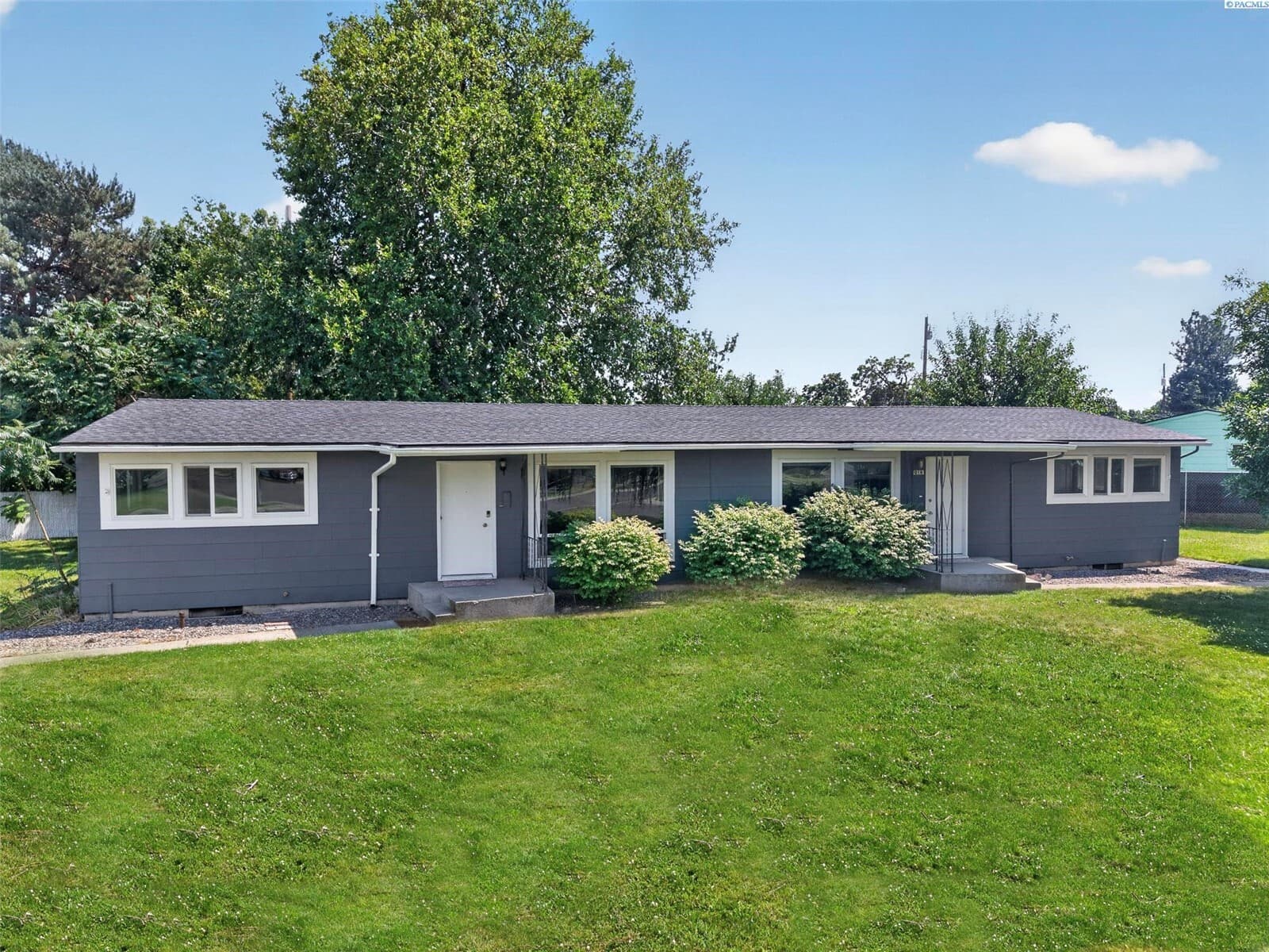 1016 Cedar Avenue