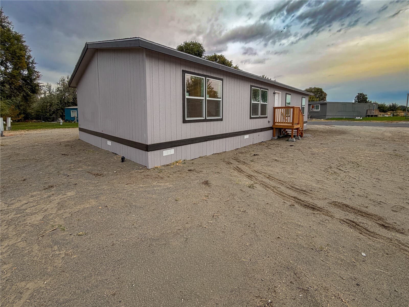 203106 Bowles Road — photo 1