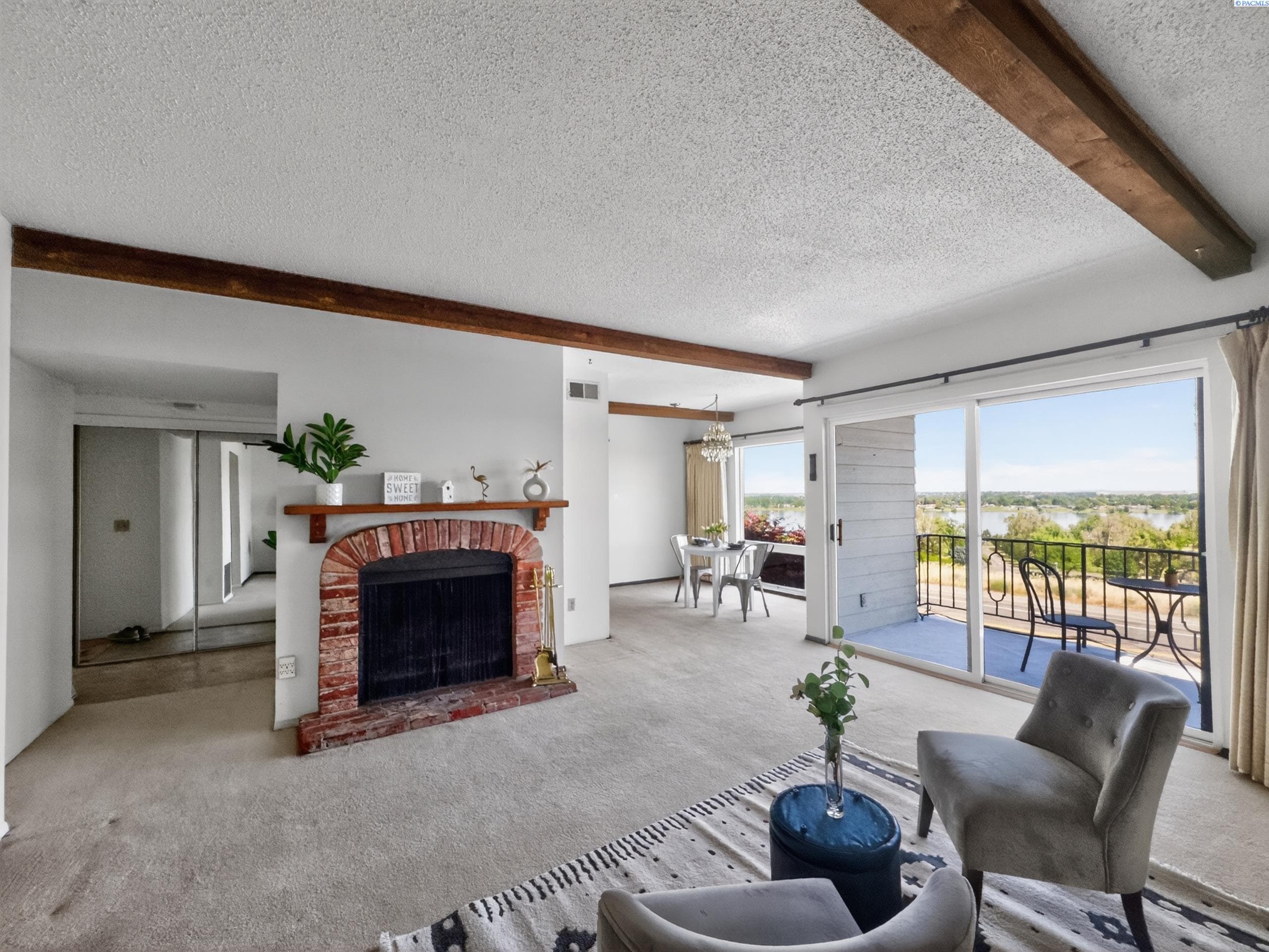 2401 Canal Dr
