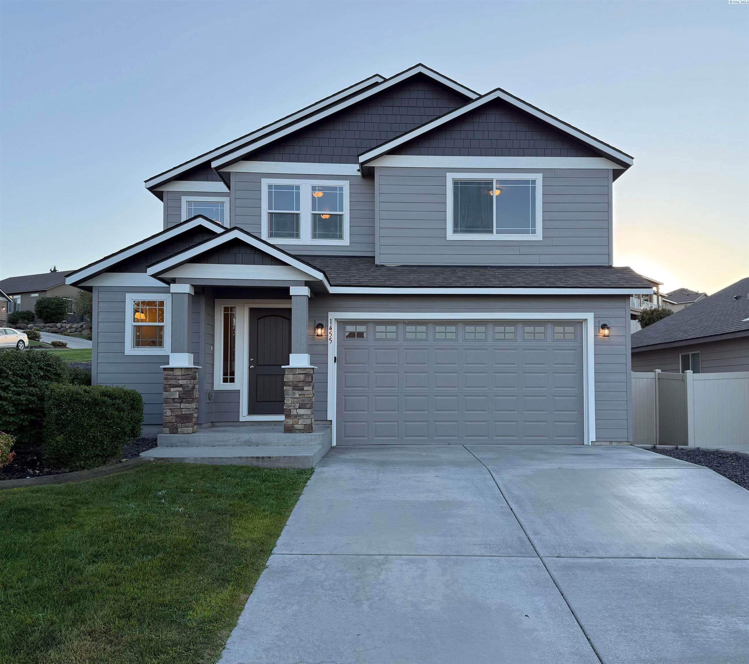 1455 Azalea ave