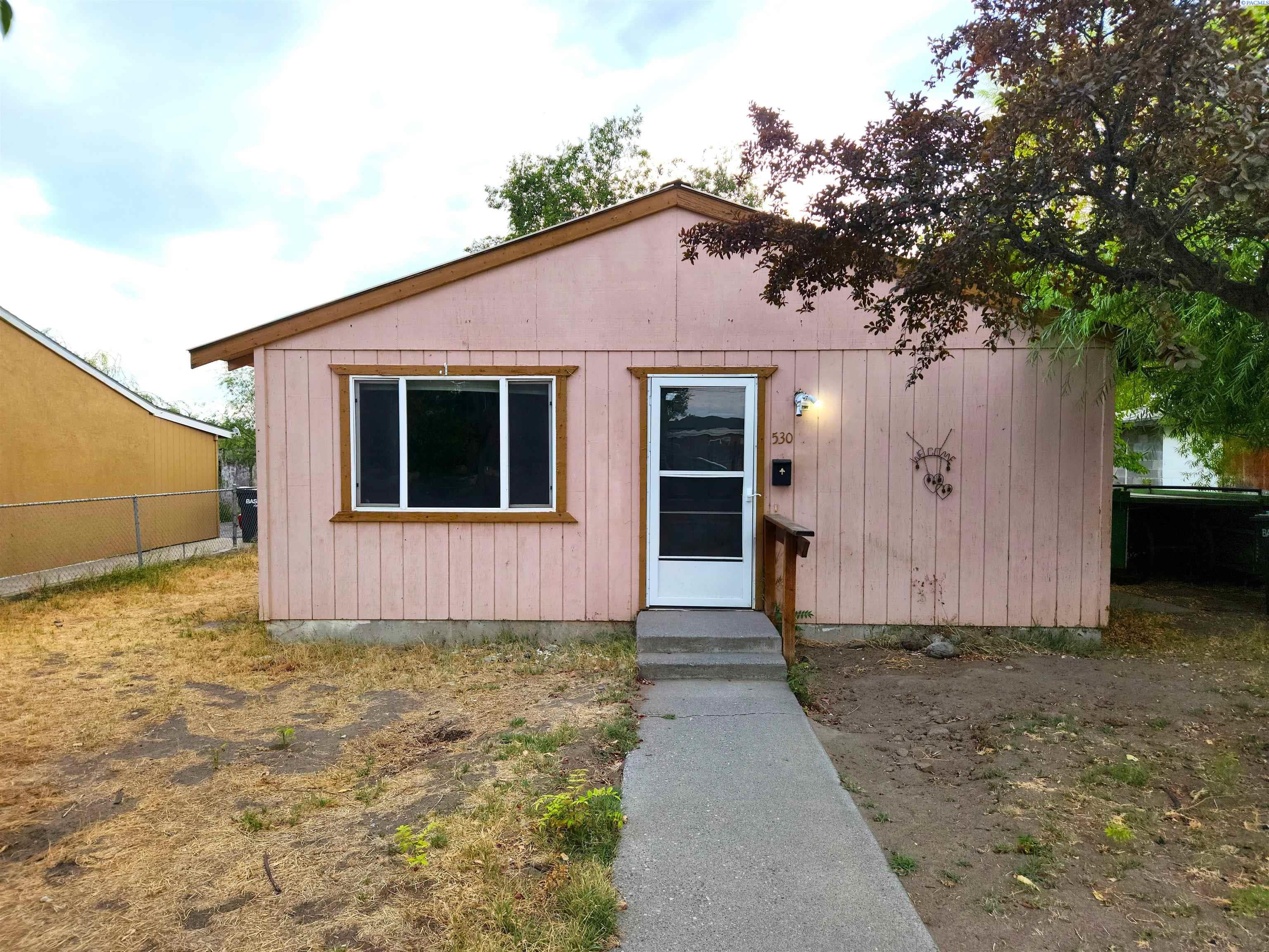 530 Elm Ave