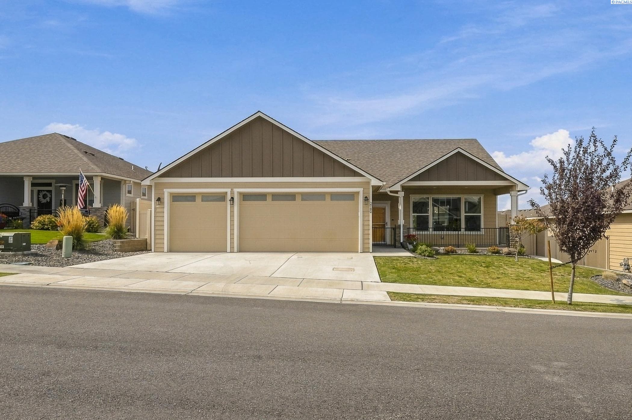 3742 Van Buren Pl