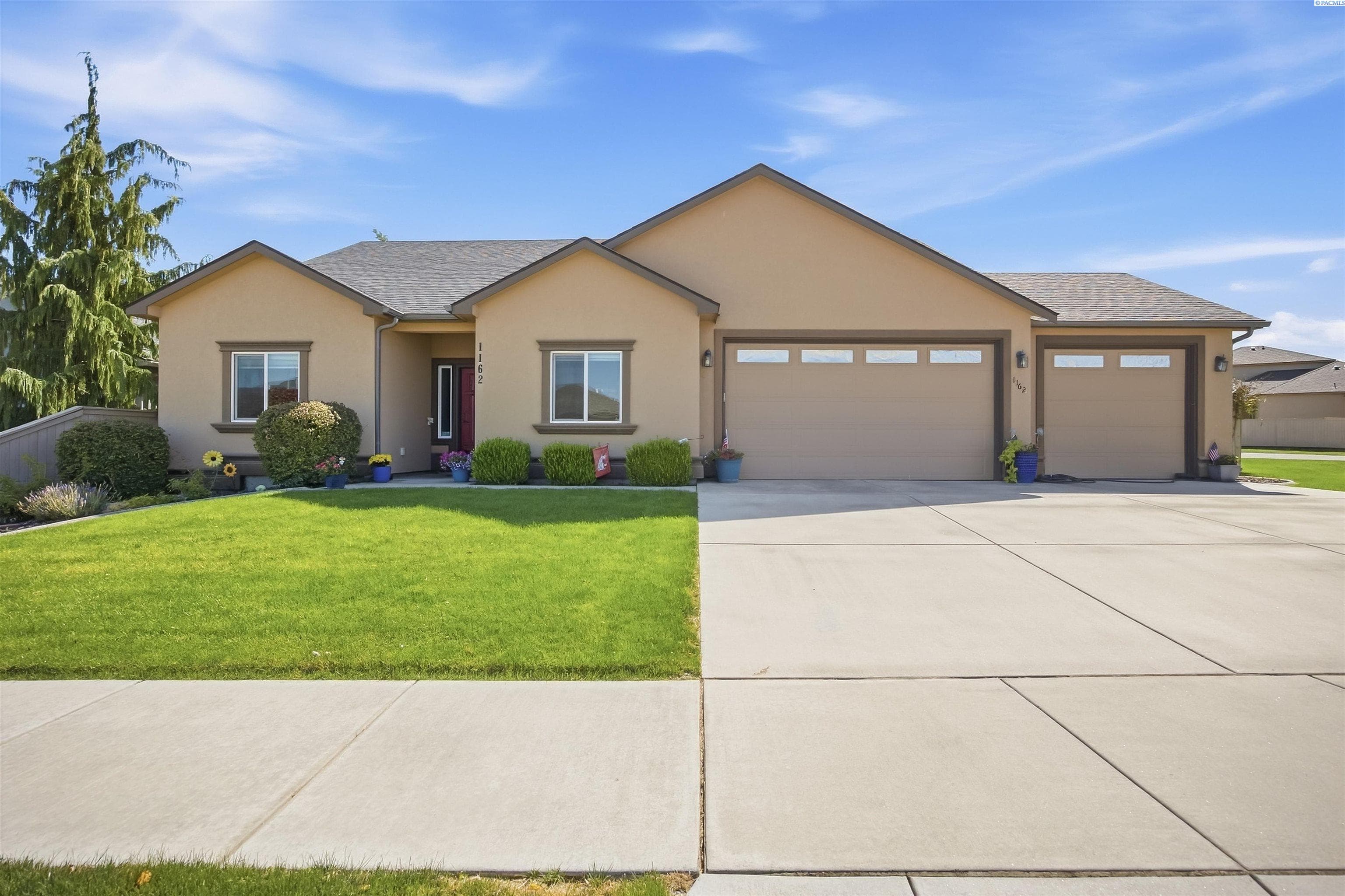 1162 Oklahoma Pl.