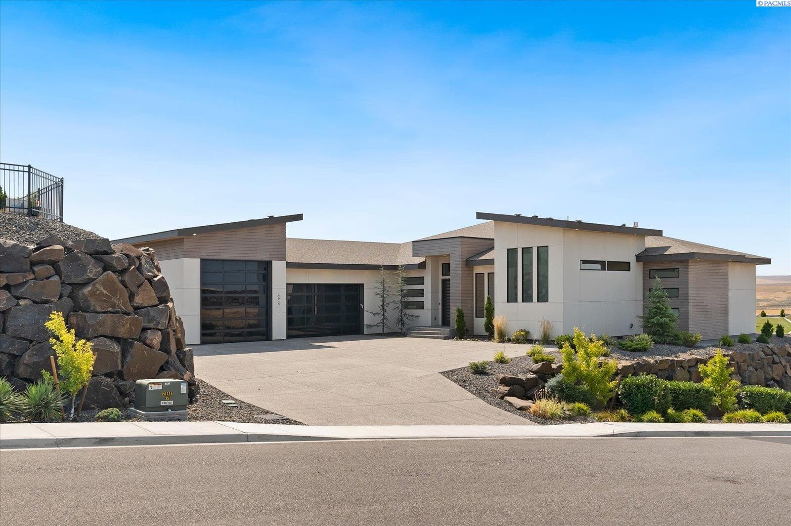 2243 Wilson Pl