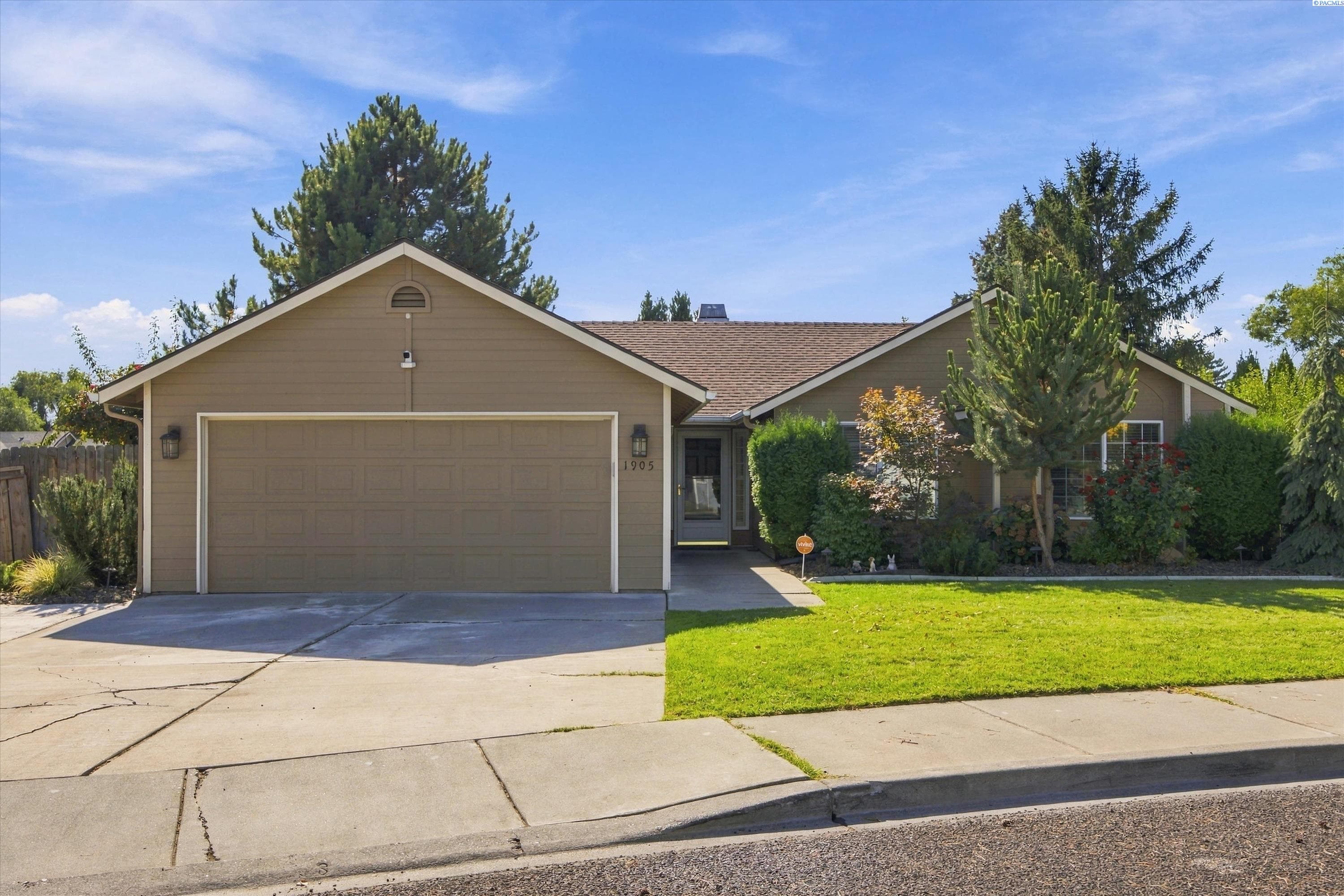 1905 24th Ave