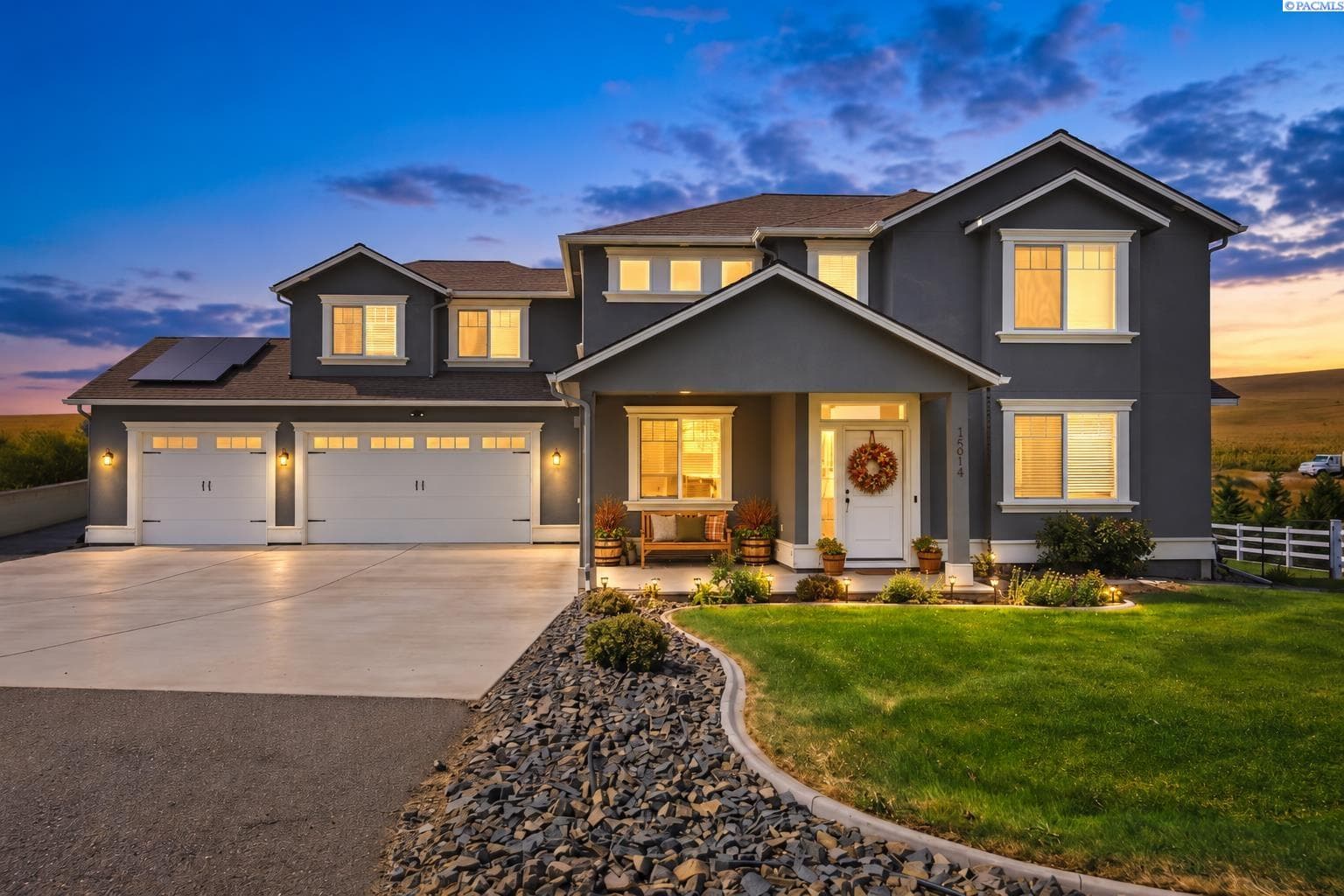 15014 Grandview Lane
