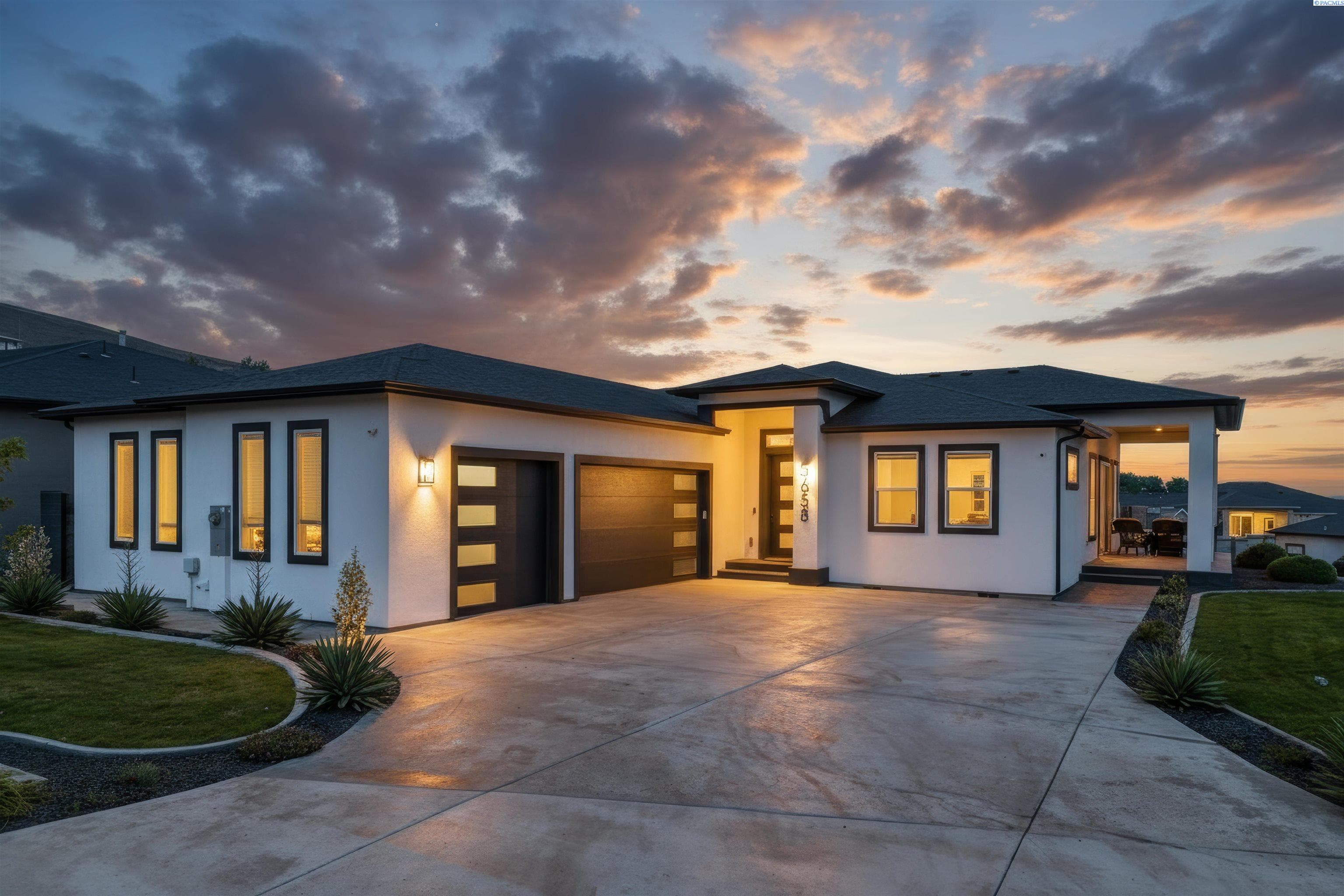 5658 NEWPORT PL