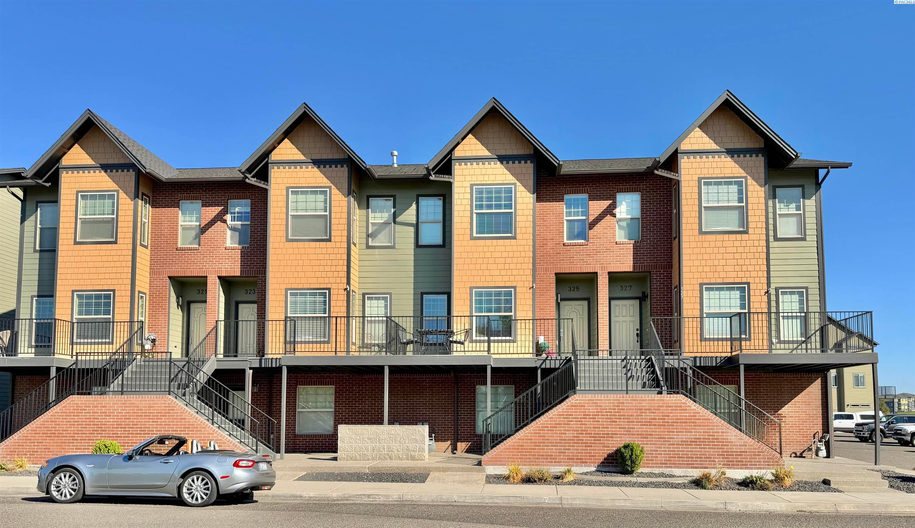 325 Columbia Point Dr