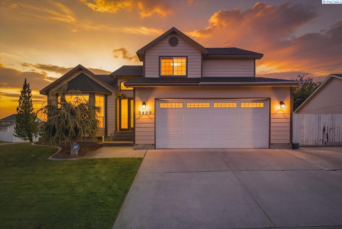 2422 Arthur Ct