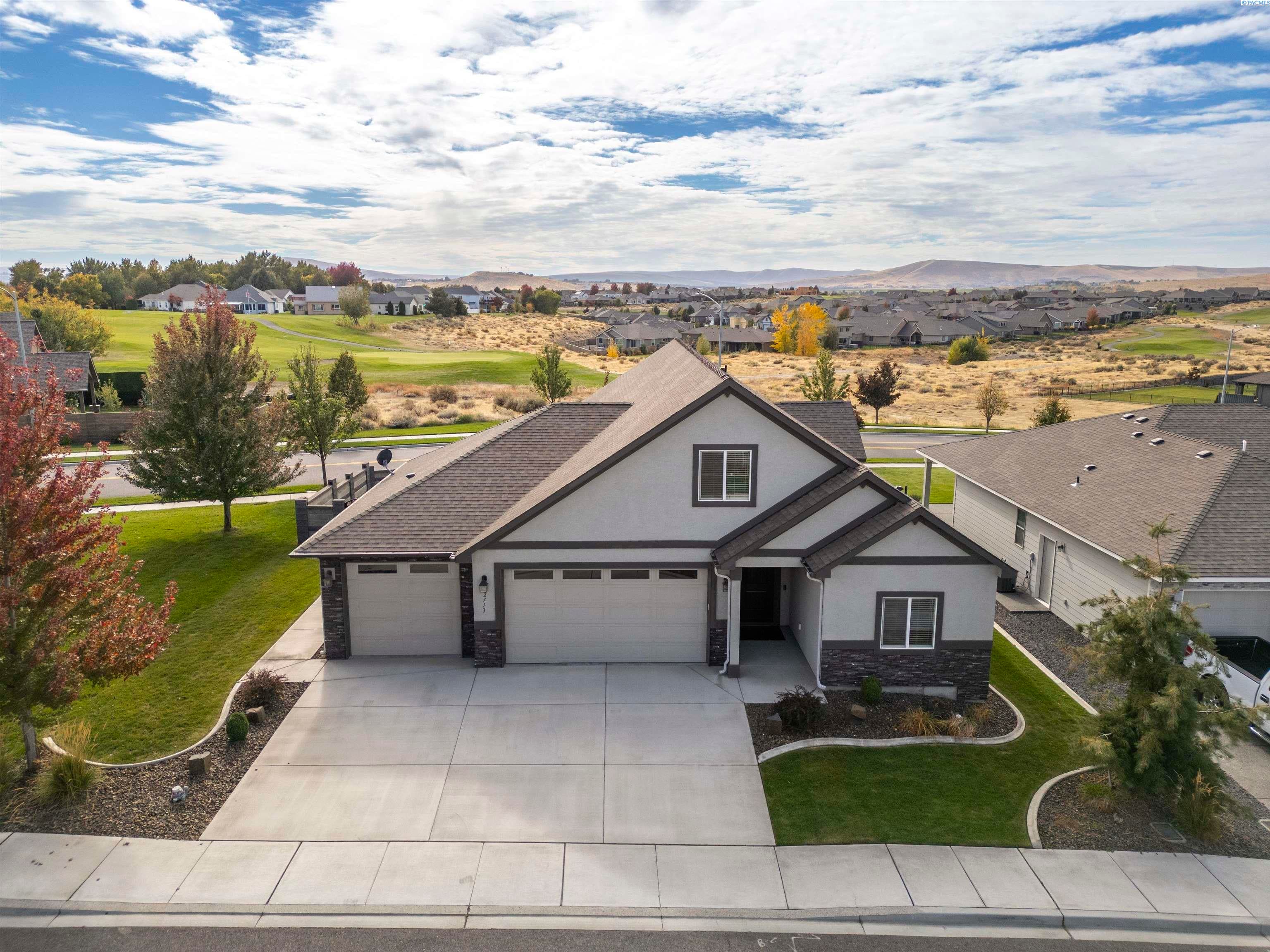 2713 Torrey Pines Way