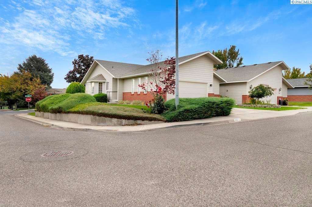3001 Neel Place — photo 1