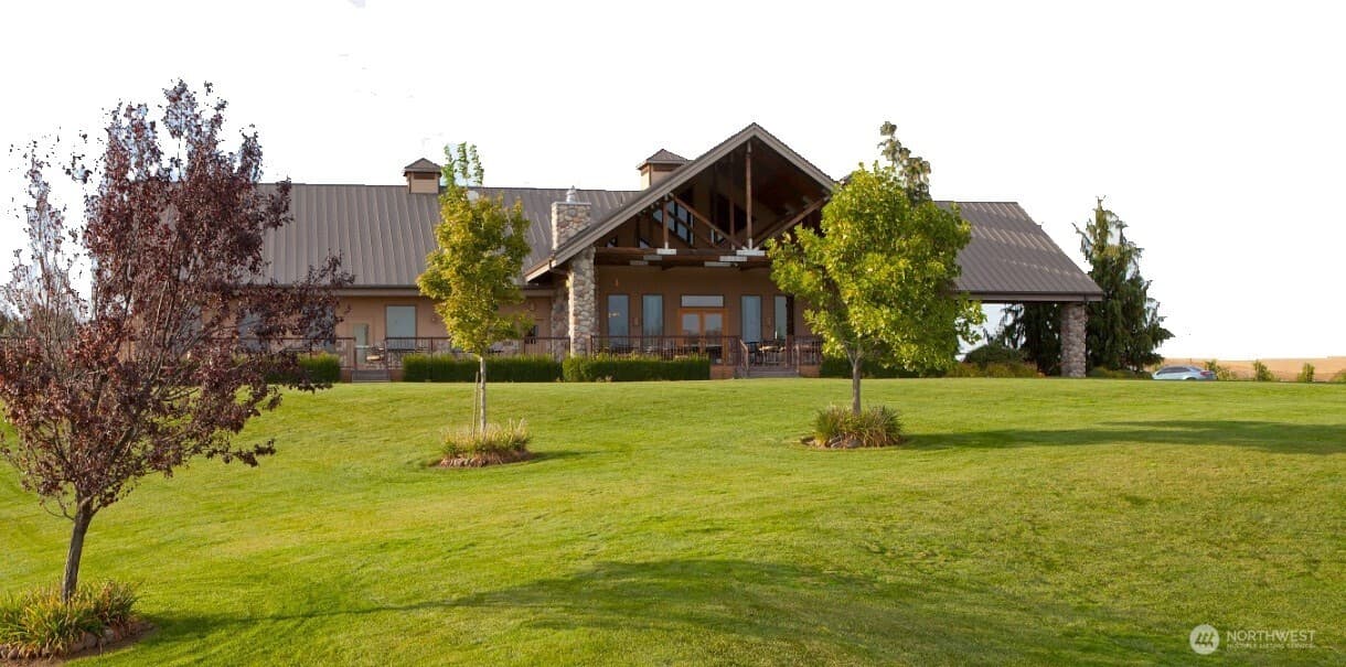 5641 Old Highway 12