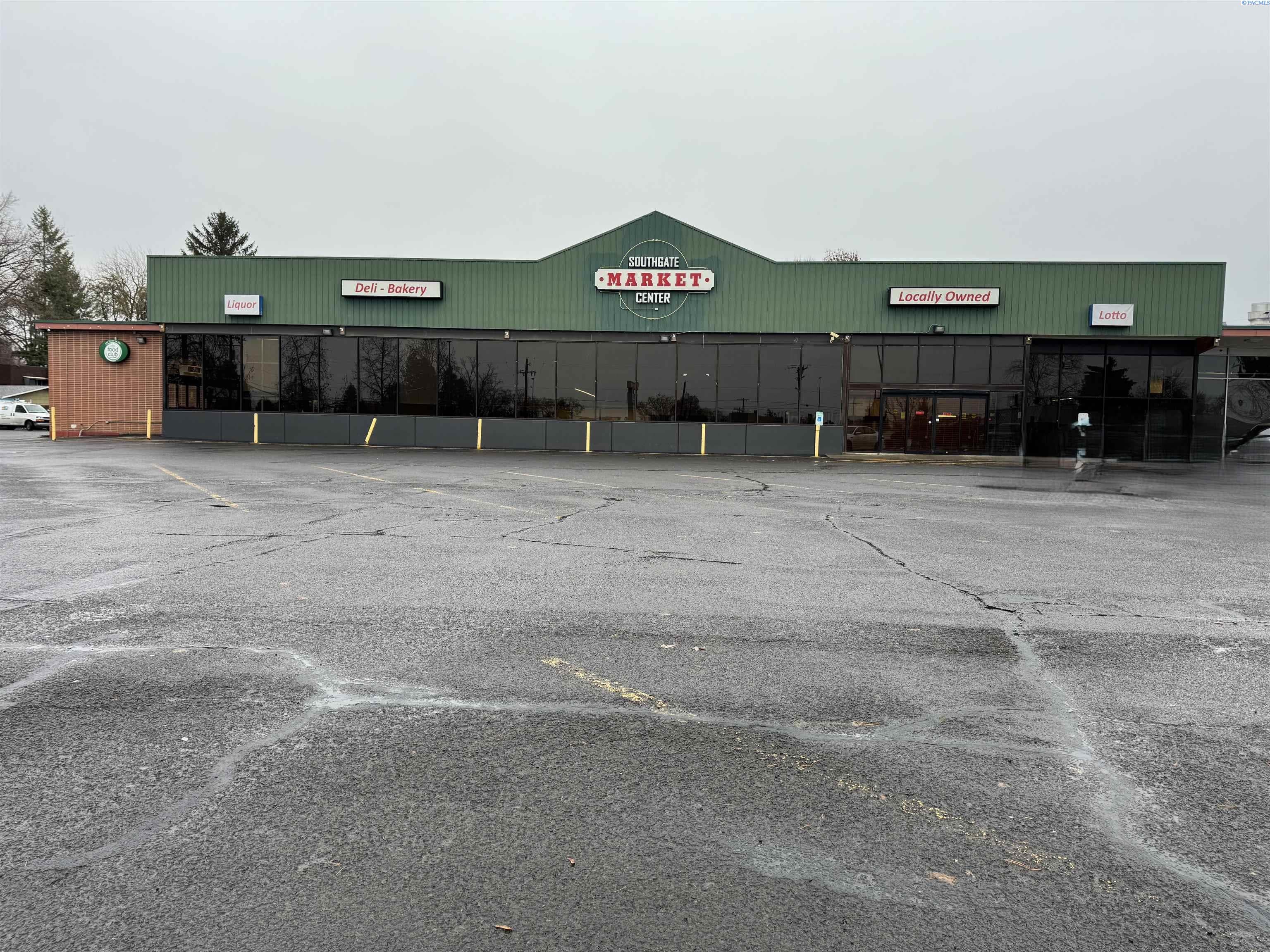905-929 2nd Ave