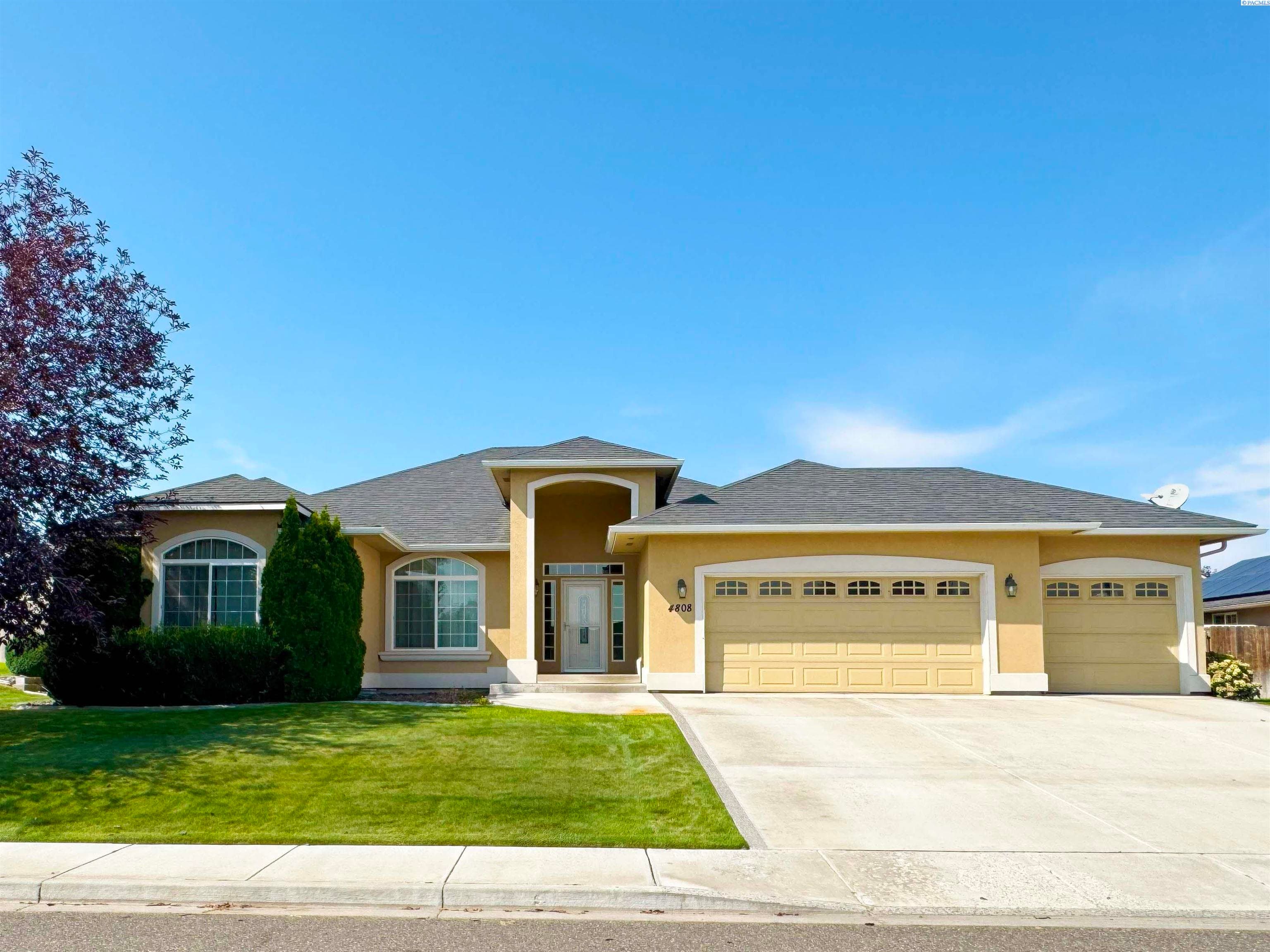 4808 Mariola Lane