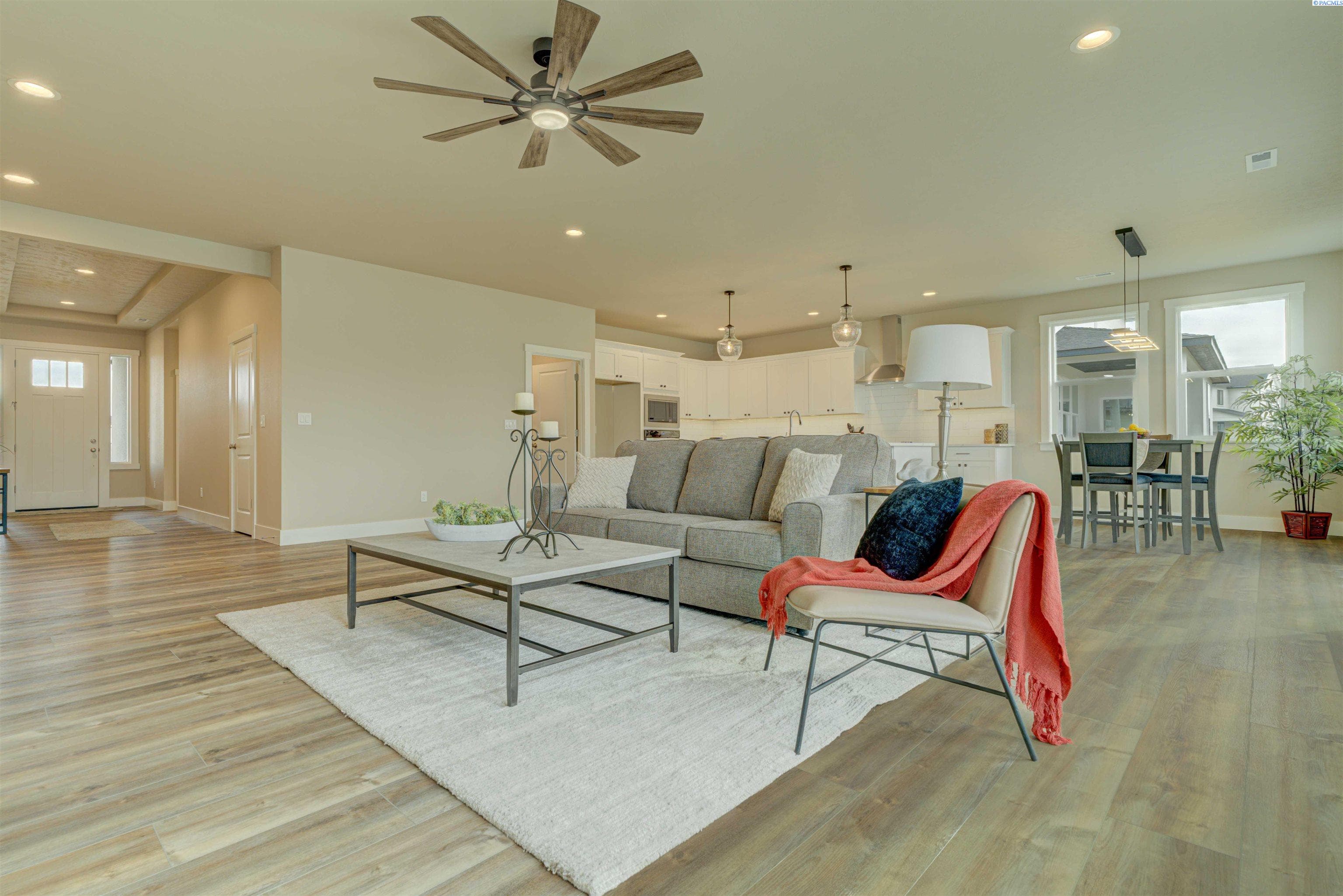 1103 Grant Place — photo 1