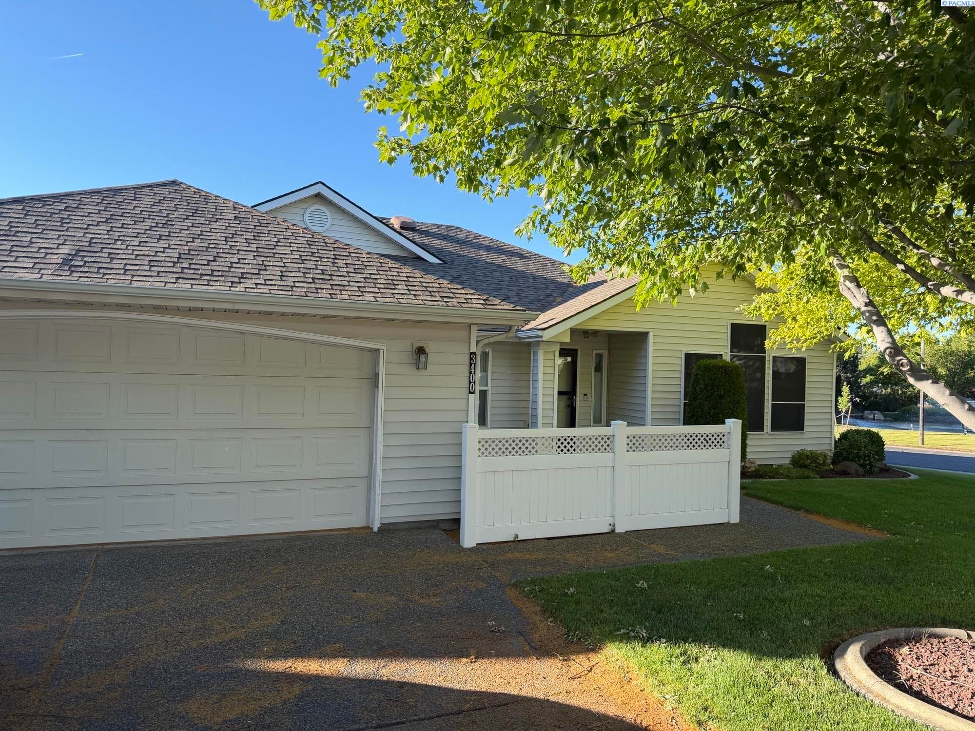 3400 Huntington Loop