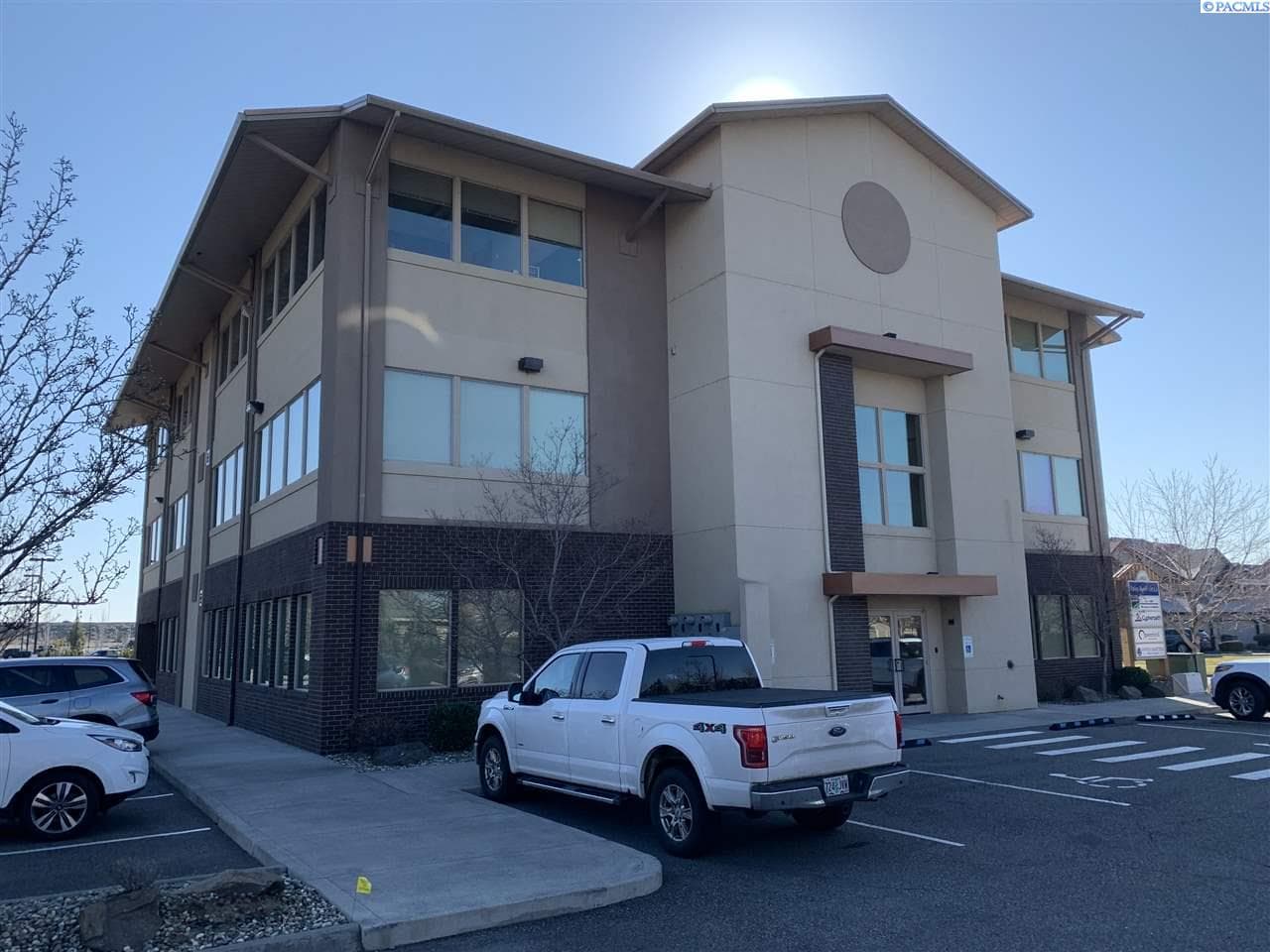 400 Columbia Point Drive