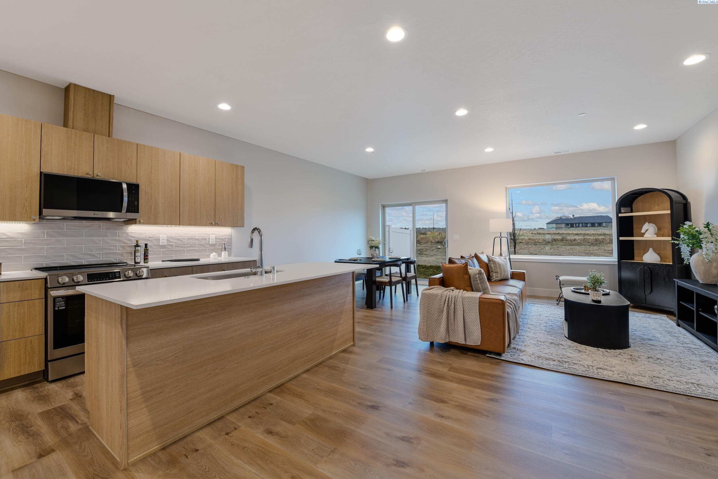 4533 Road 114