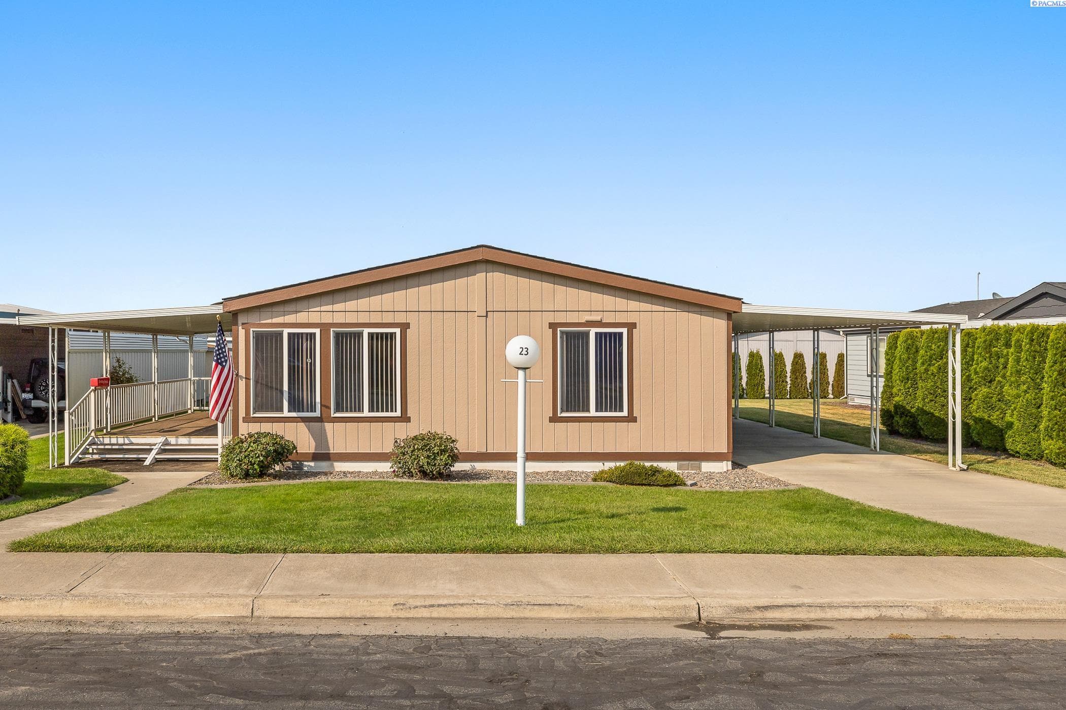 312 Columbia Center Blvd. #23