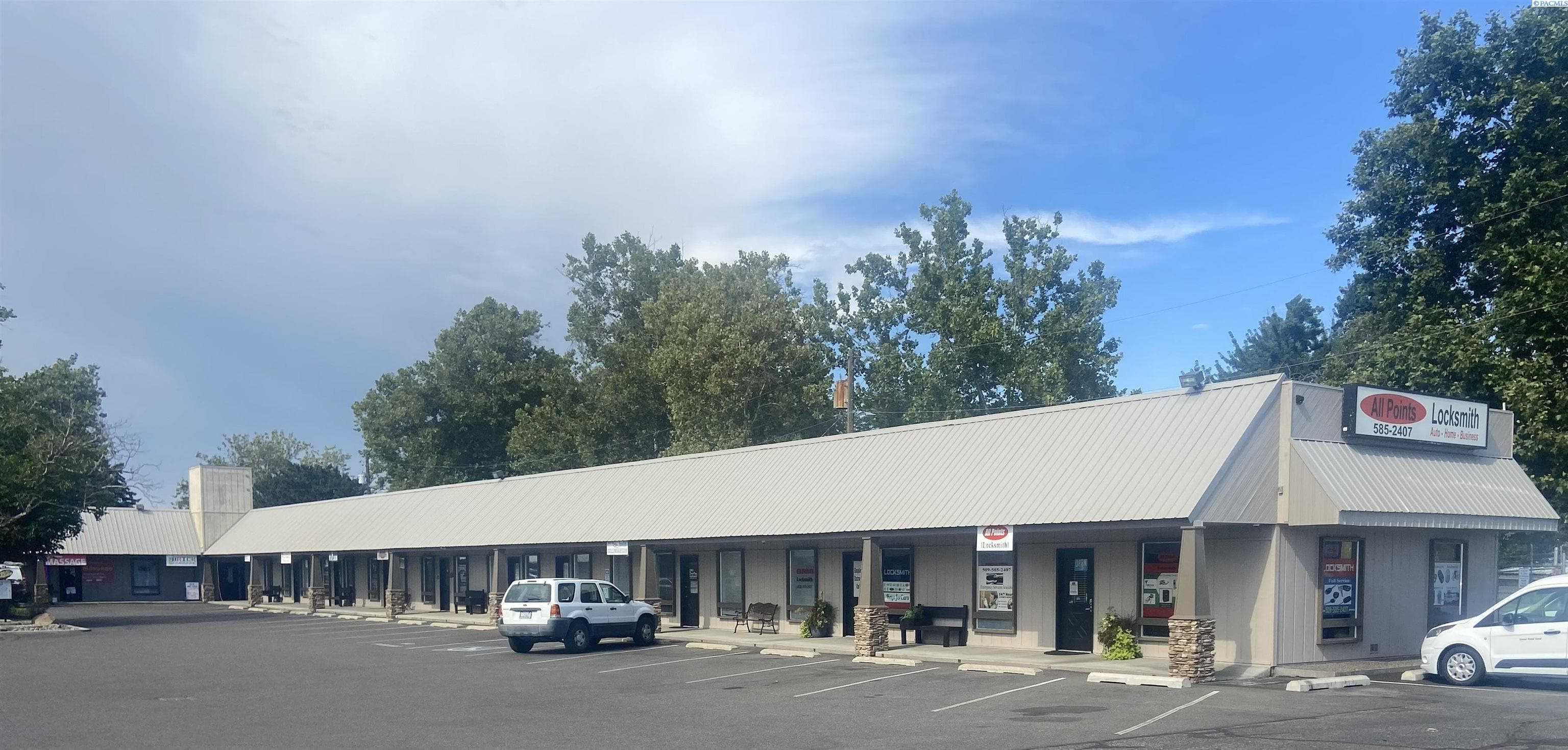 3902 Clearwater #108