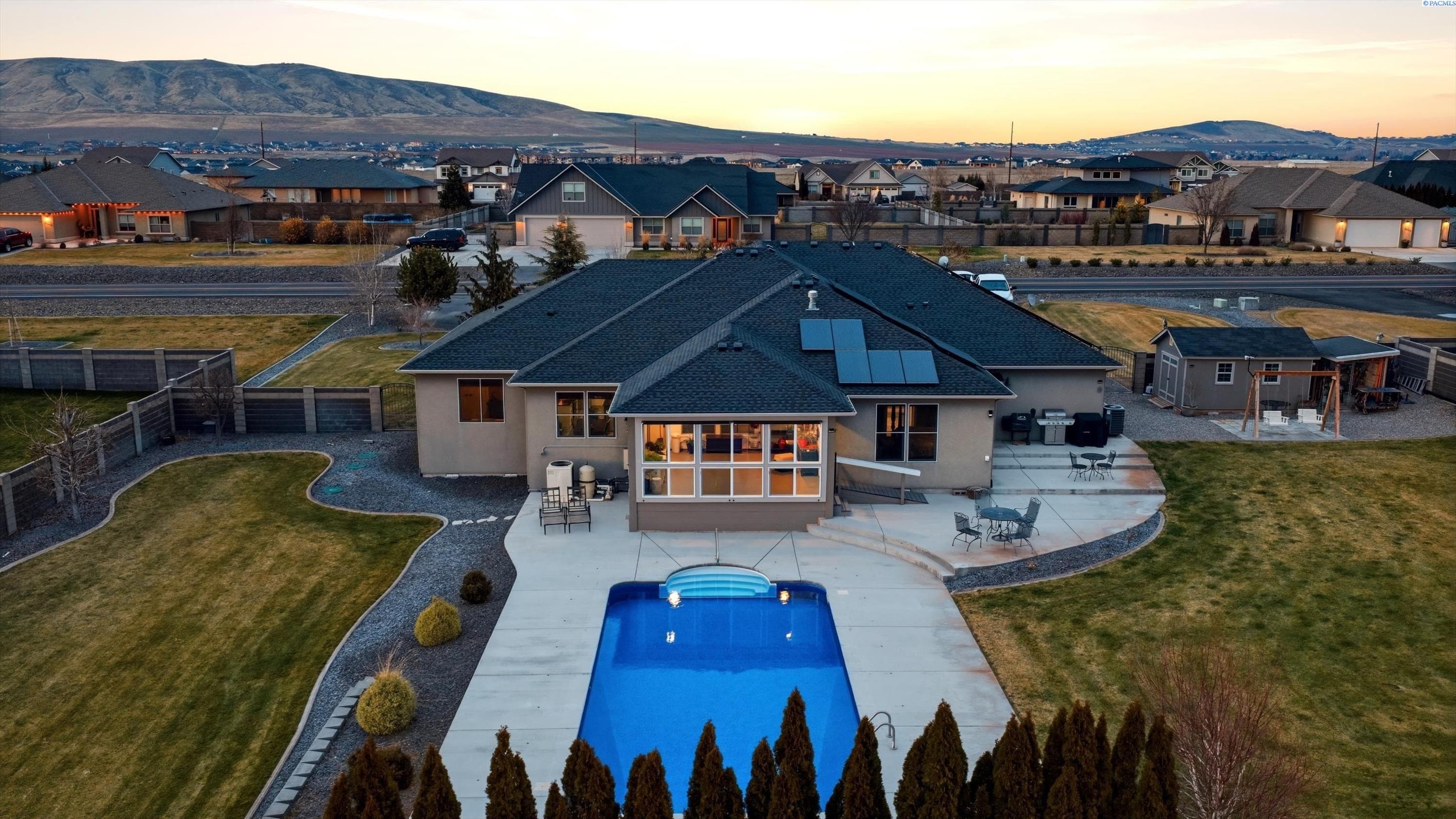 74203 Reata Rd.