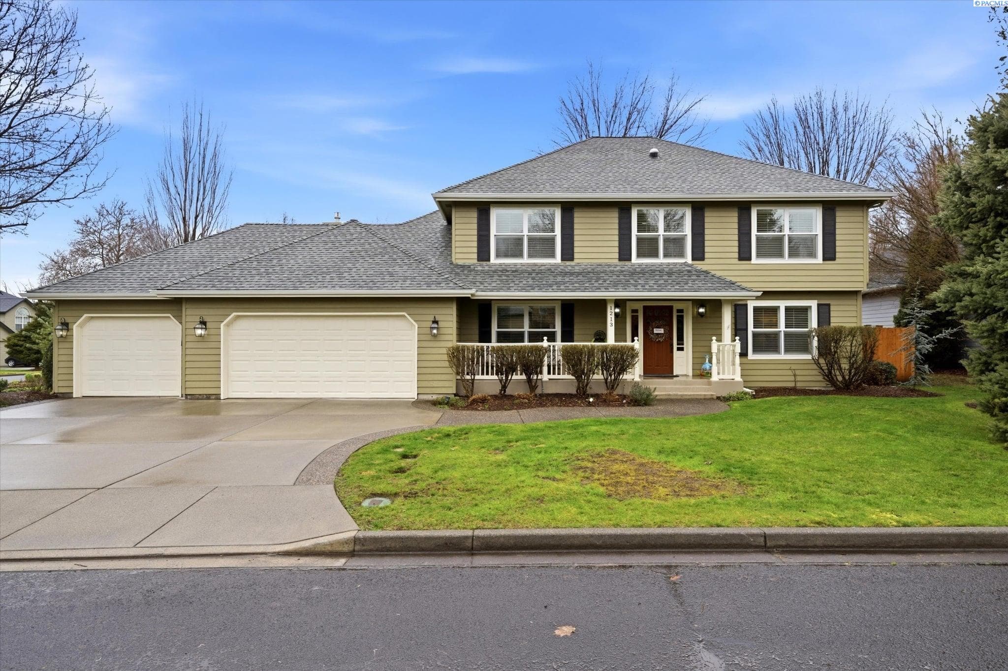 1213 Yellowhawk Pl