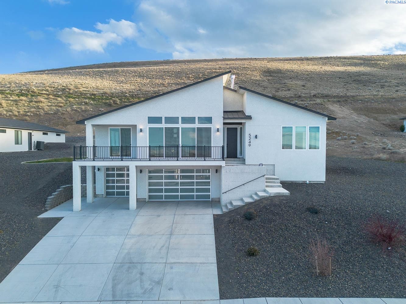 5249 Quincy Place