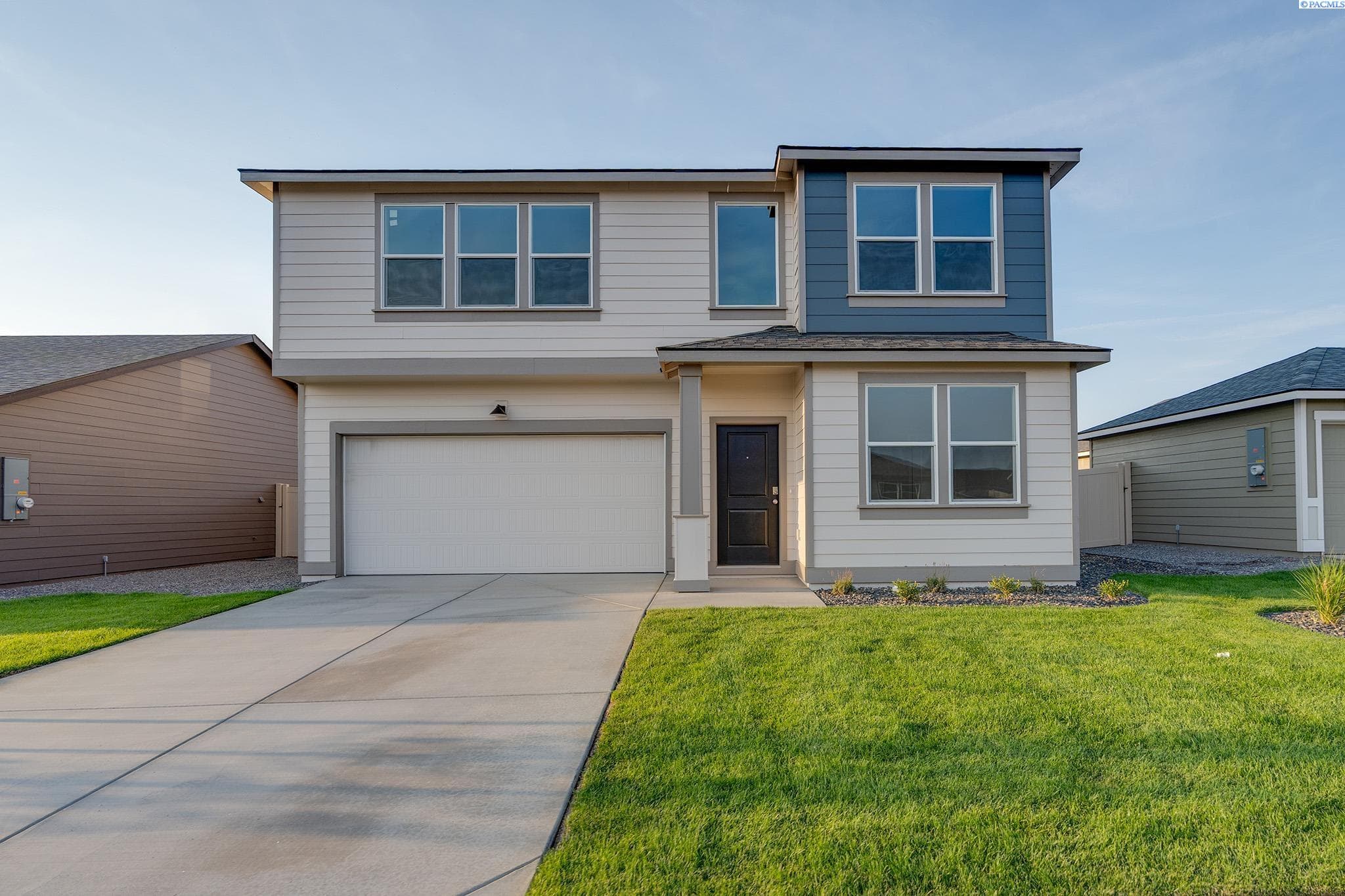 11221 Buckingham Dr