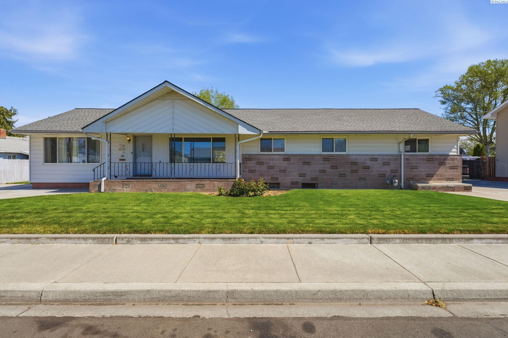 1330 Farrell Ln