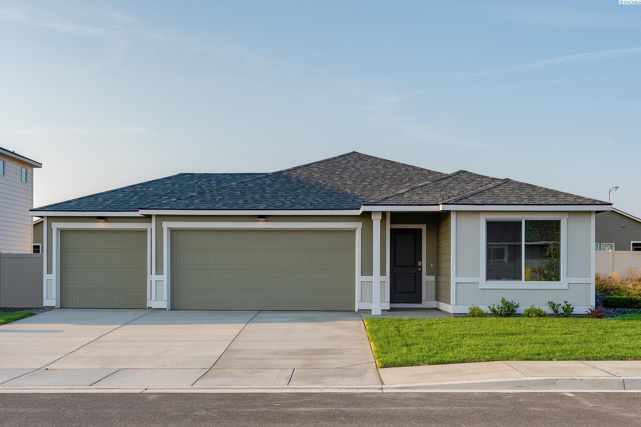 11217 Buckingham Dr
