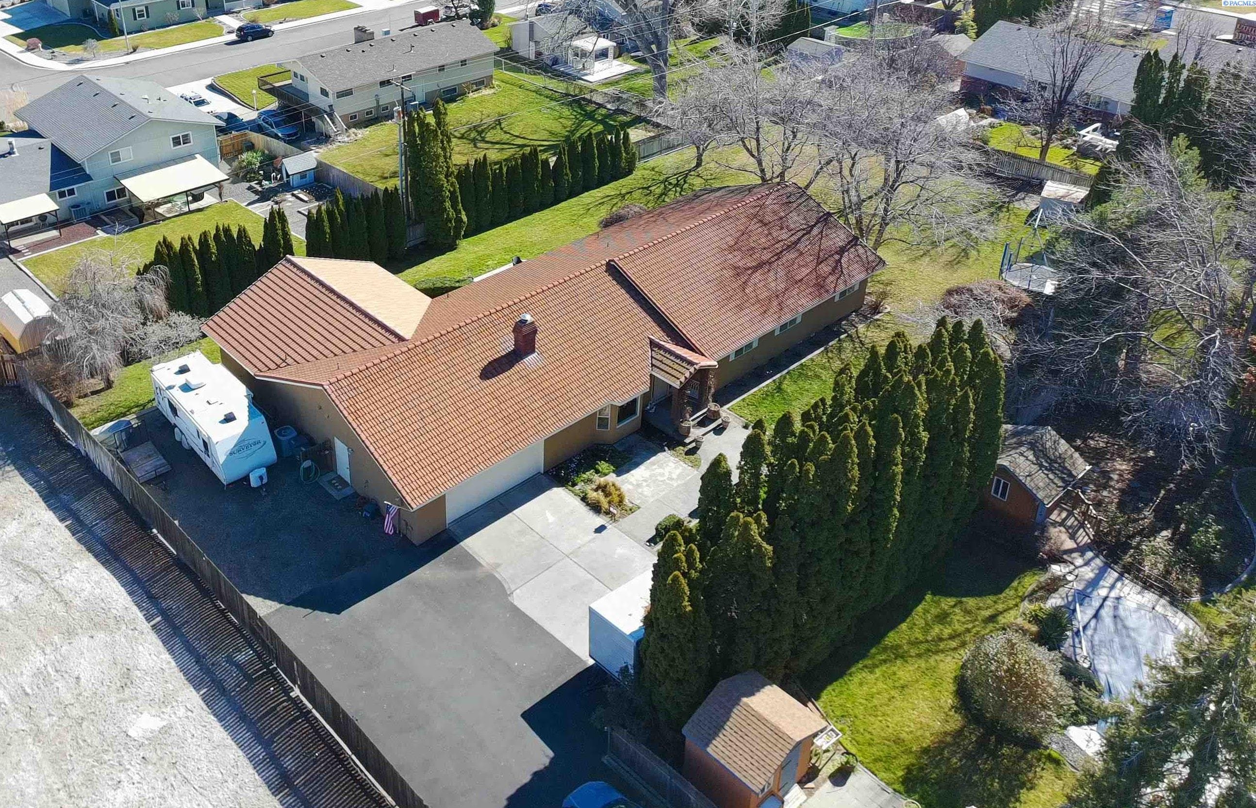 1450 Adair Dr