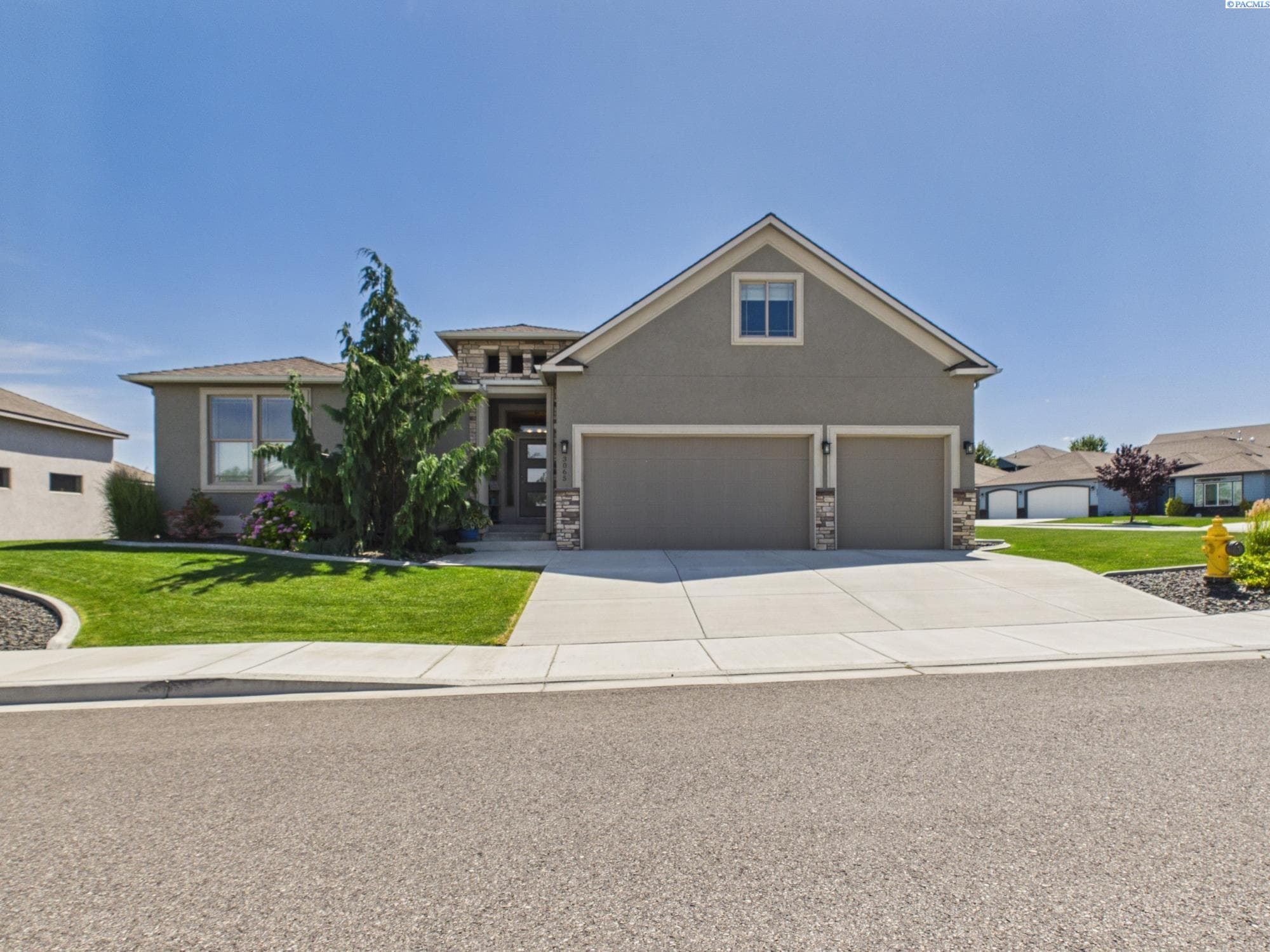 3065 WILD CANYON WAY
