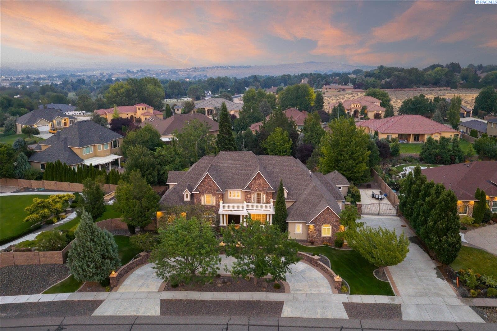 1294 Country Ridge Dr
