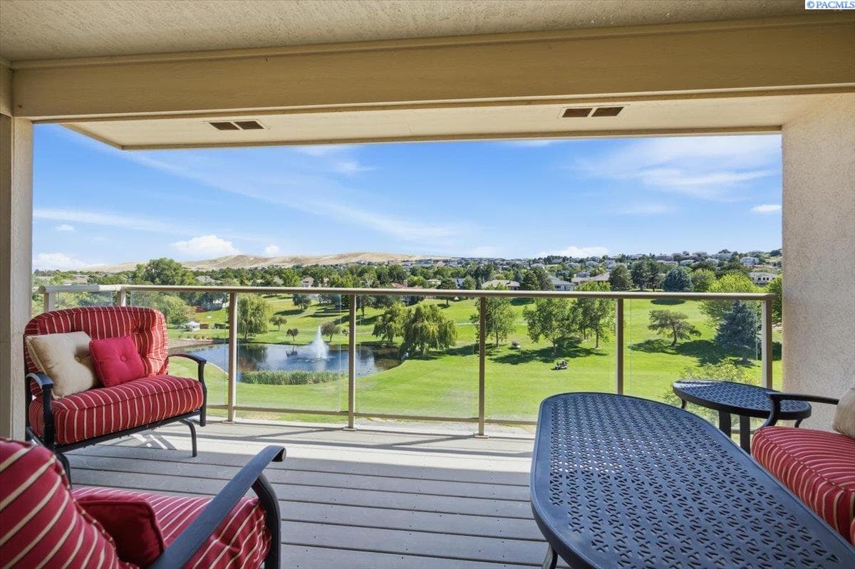 3710 Canyon Lakes Dr. D102