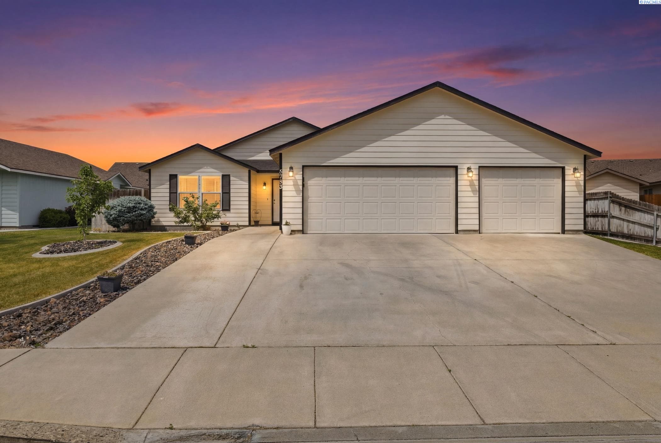 5703 Fillmore Dr