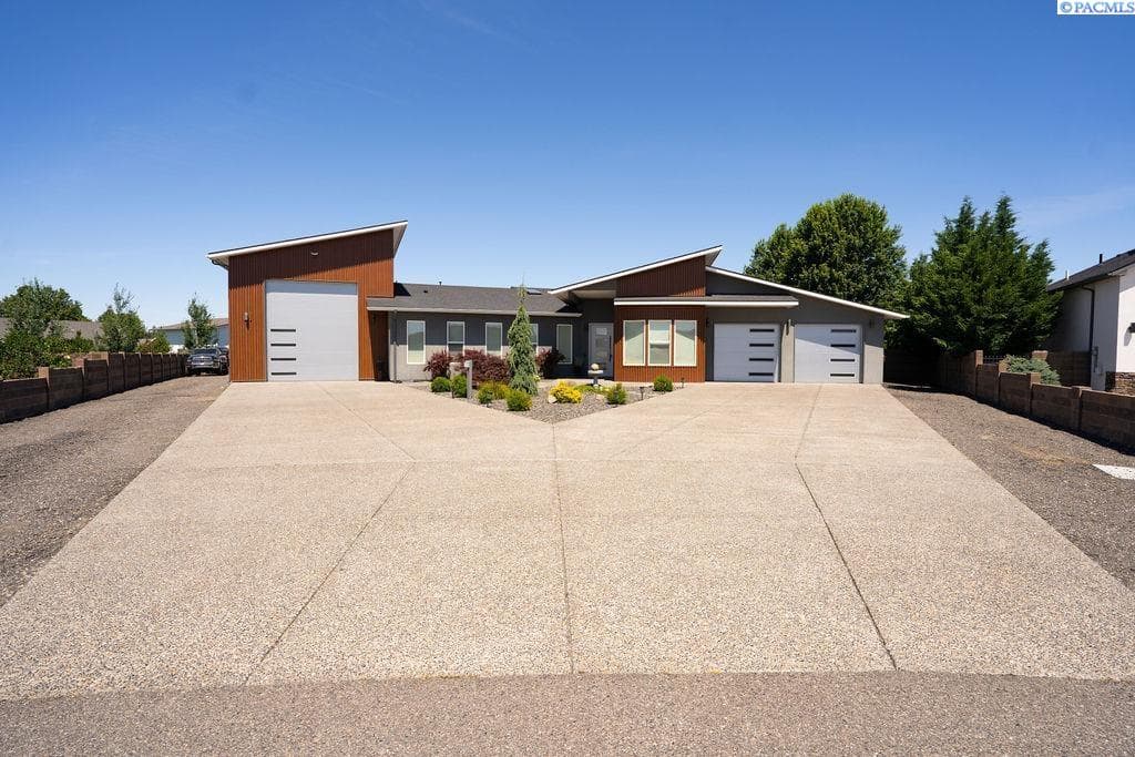 6509 Pearl Court