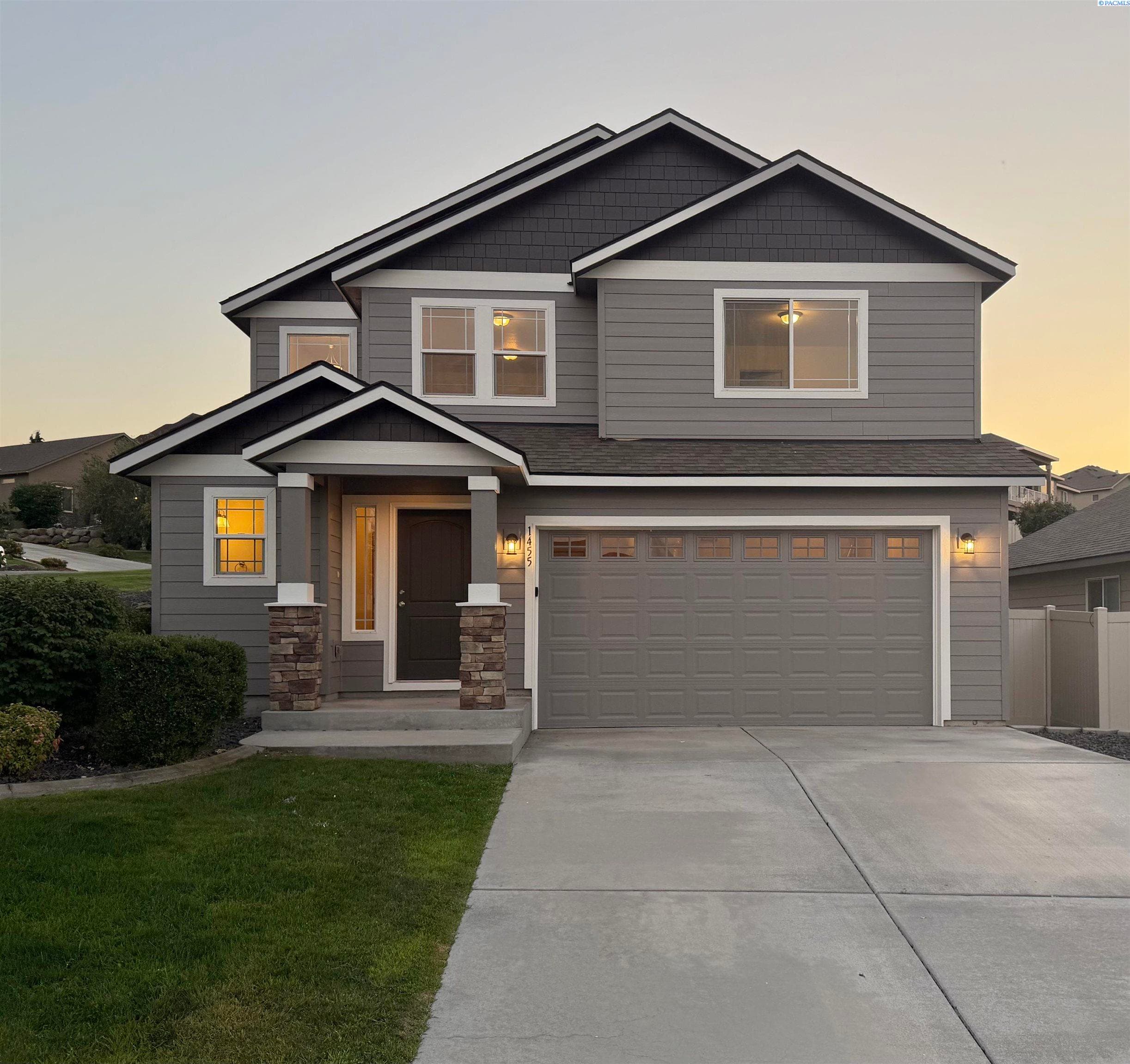 1455 Azalea ave