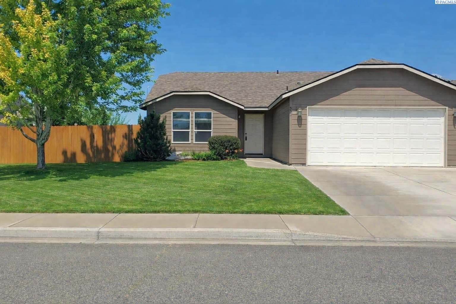 5325 Johnson Dr
