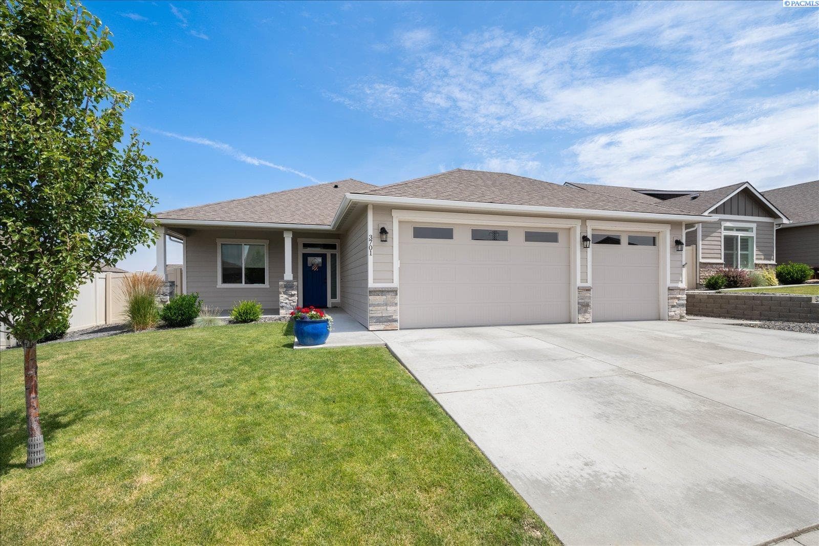3701 Van Buren Pl