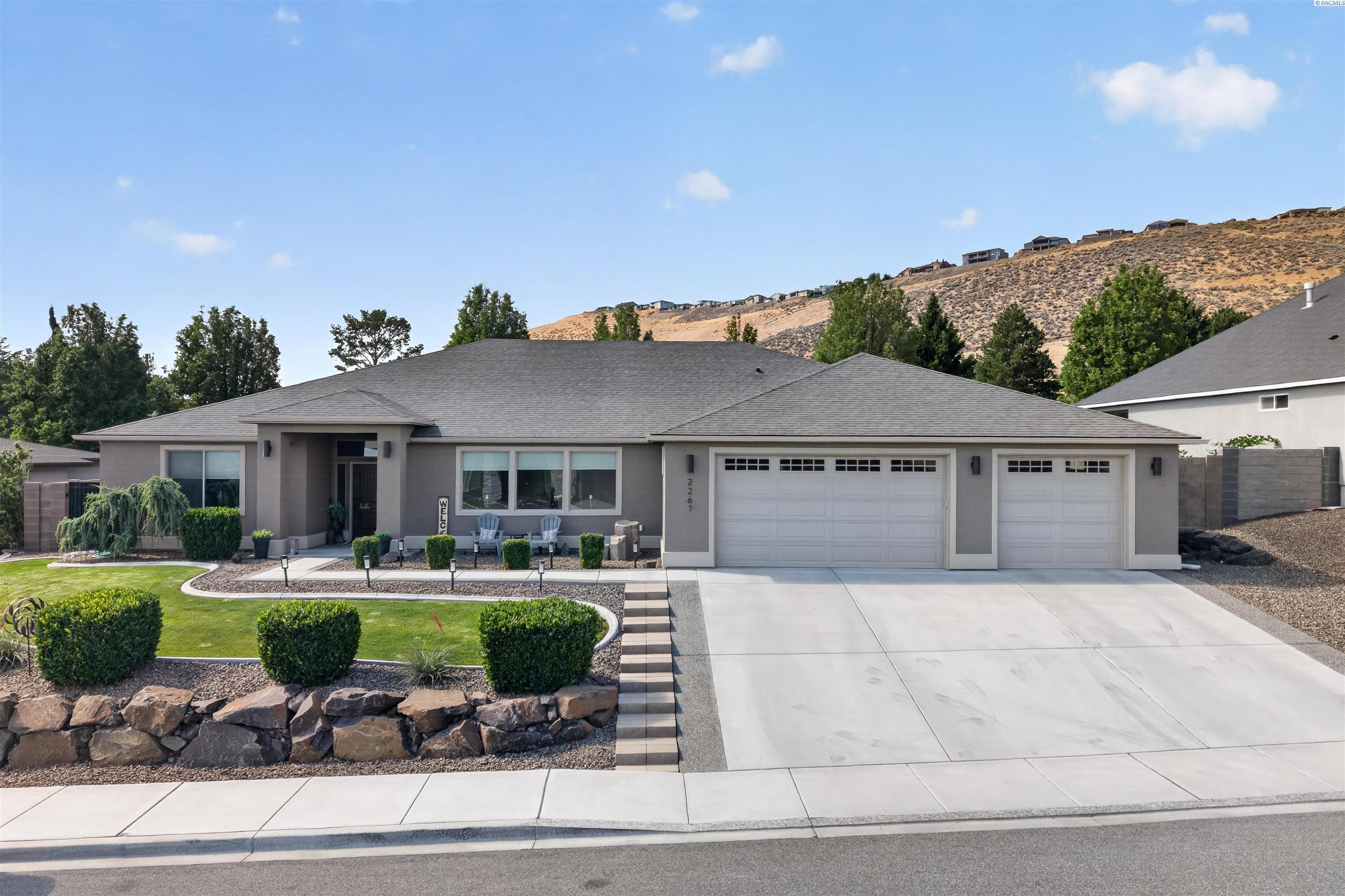 2267 Sky Meadow Ave