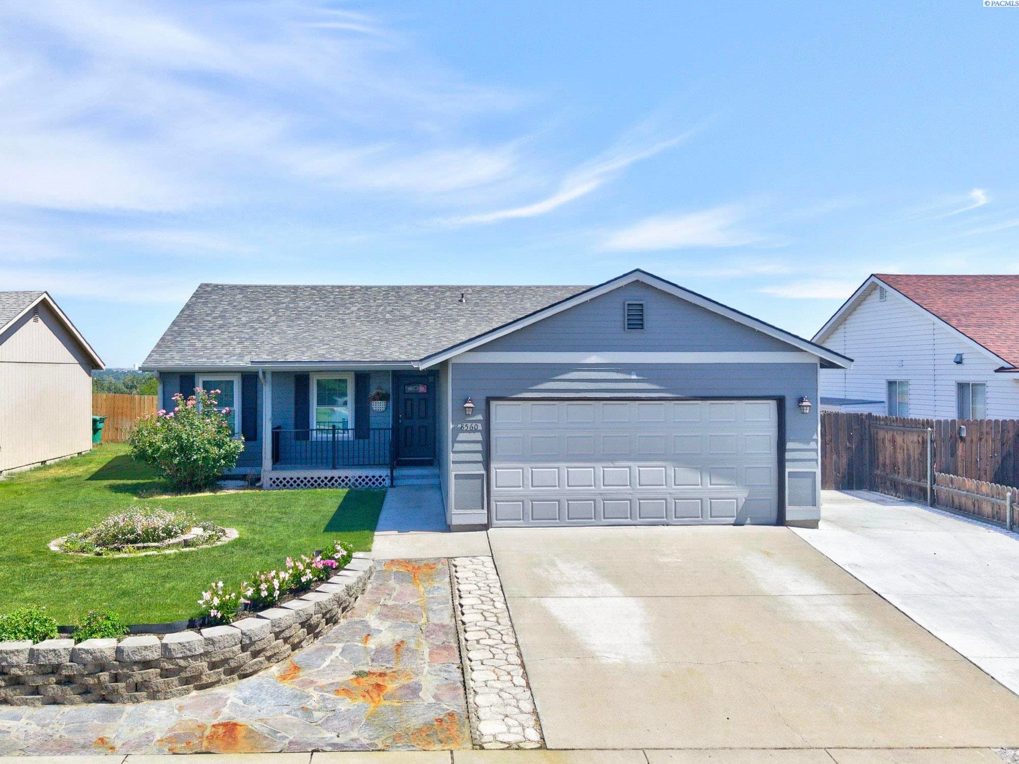 8560 Canyon Ave.