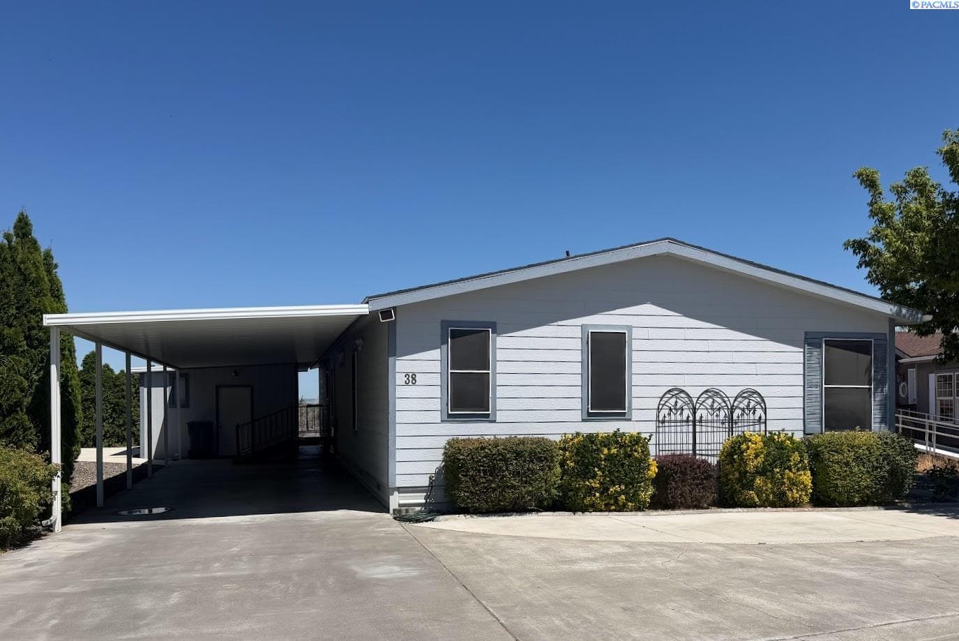38 Valley View Cir