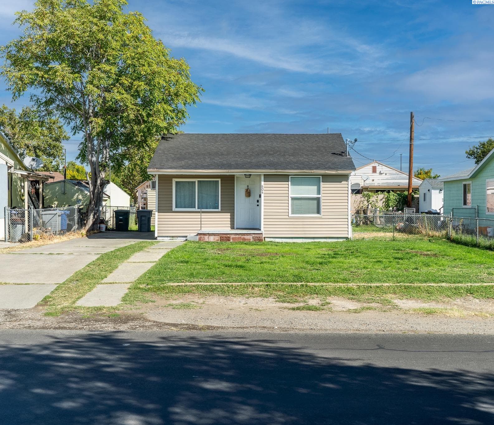 804 Davenport