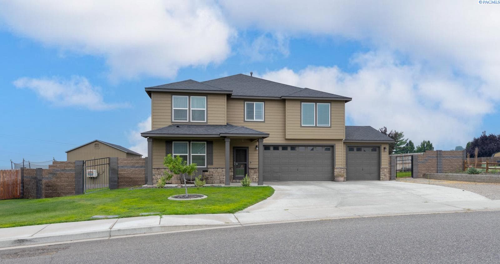 4811 Avion Drive