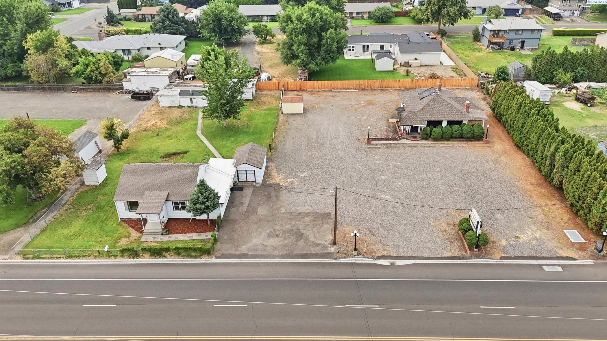 4416/4418 Court Street — photo 1