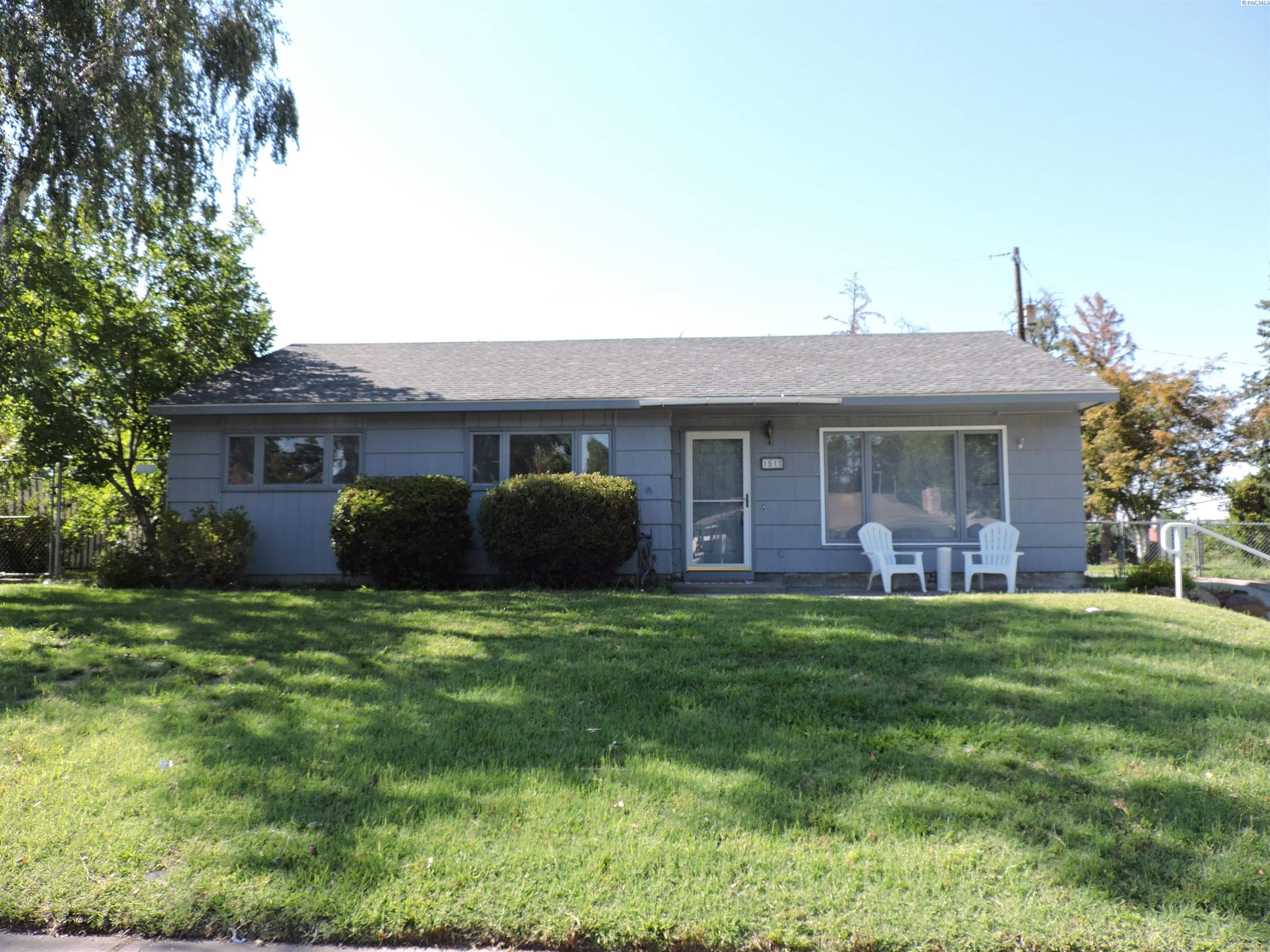 1515 Cottonwood Drive — photo 1