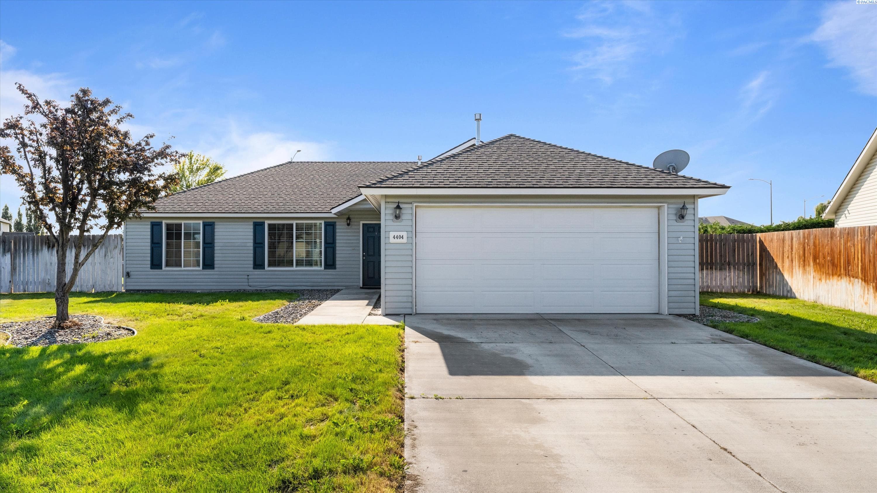 4404 Catalonia Crt — photo 1