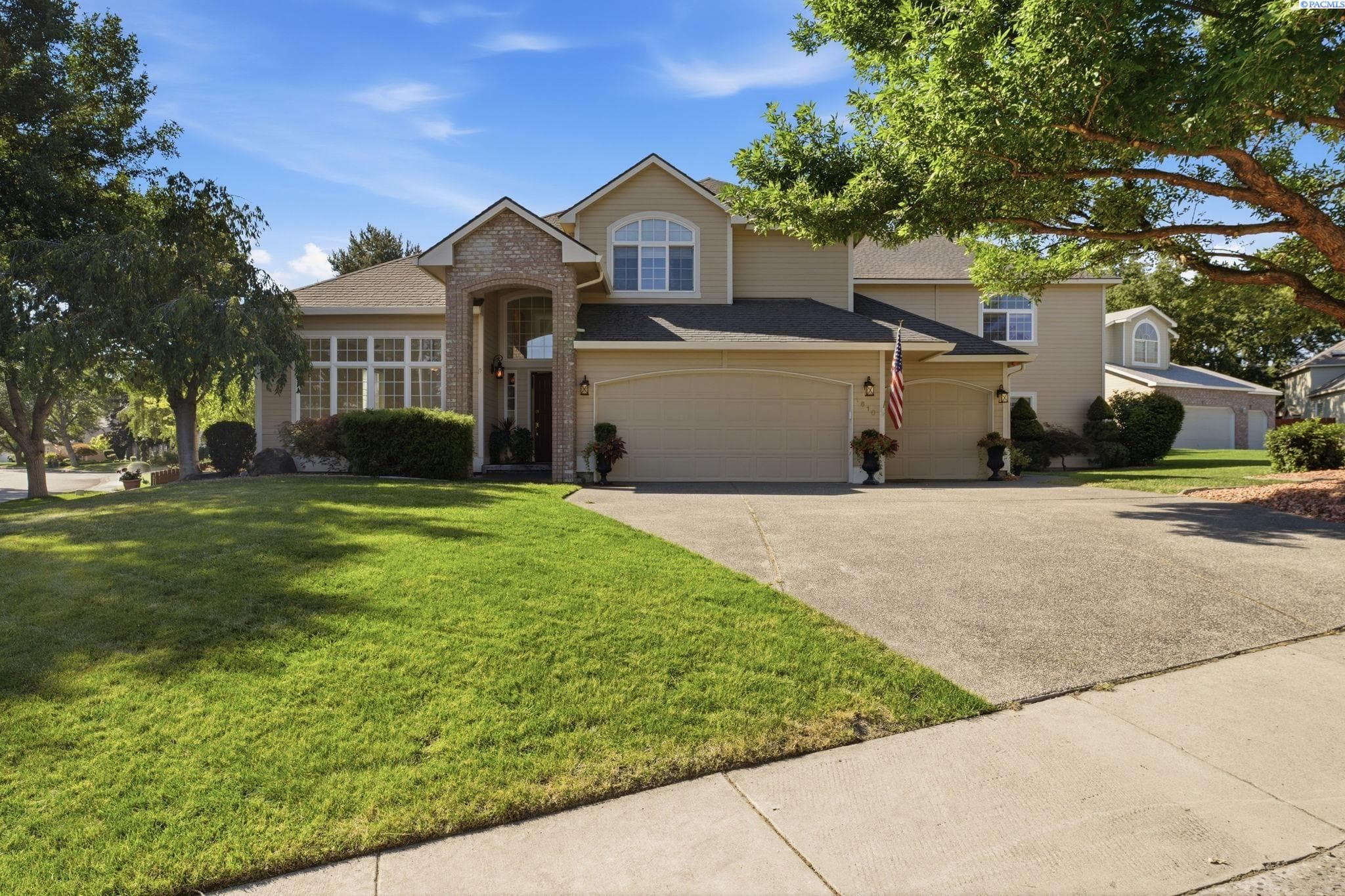 1610 Sunterra Ct — photo 1