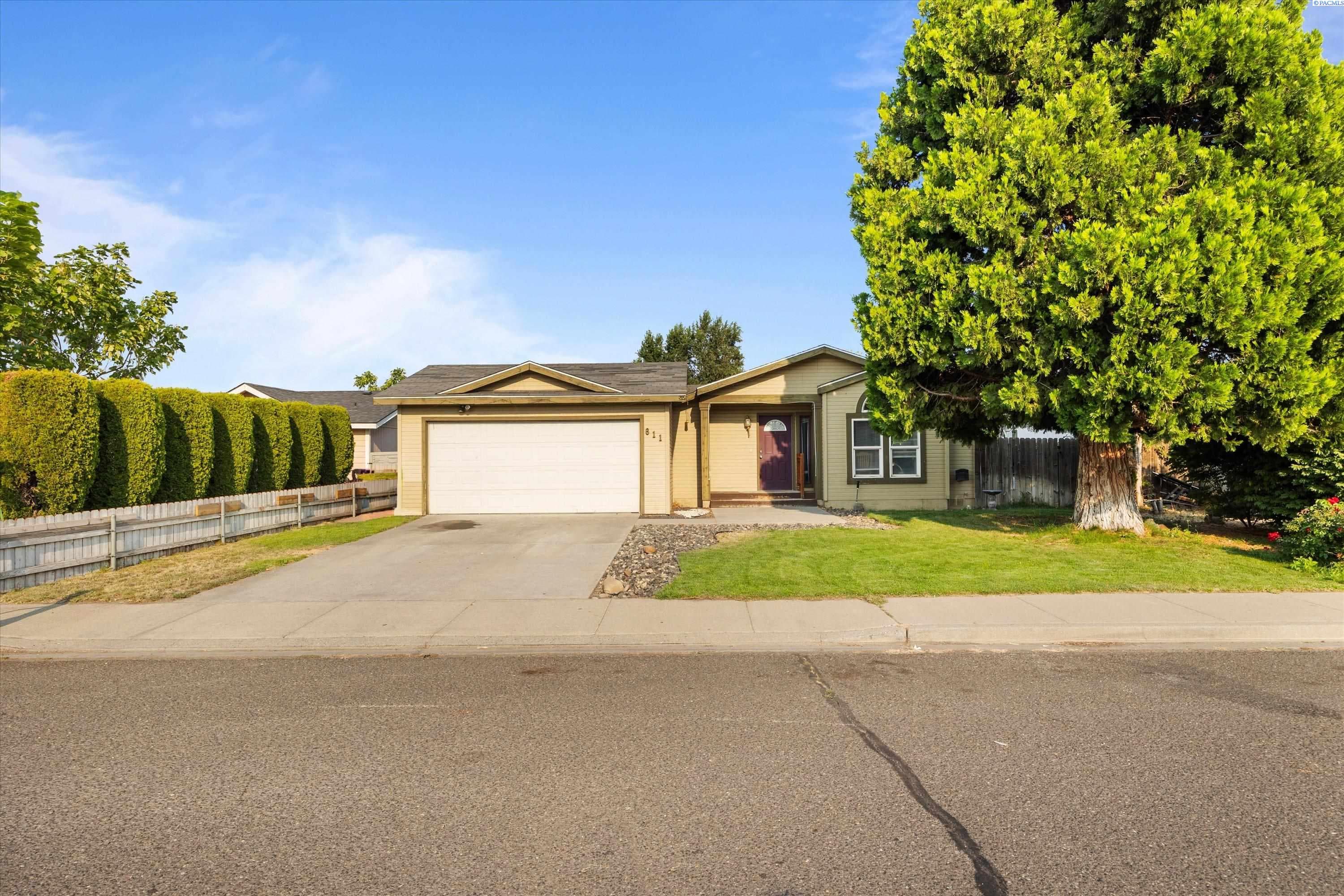 611 Waldemar Ave